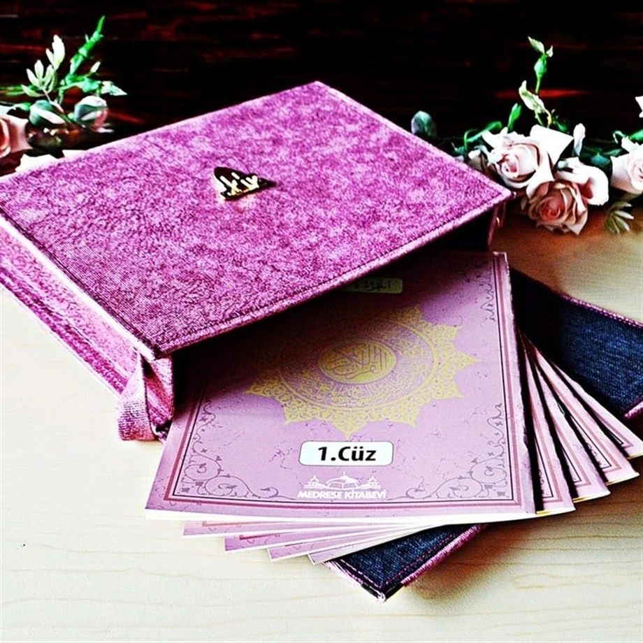 Kadife Çantalı 30 Cüz Kuranı Kerim