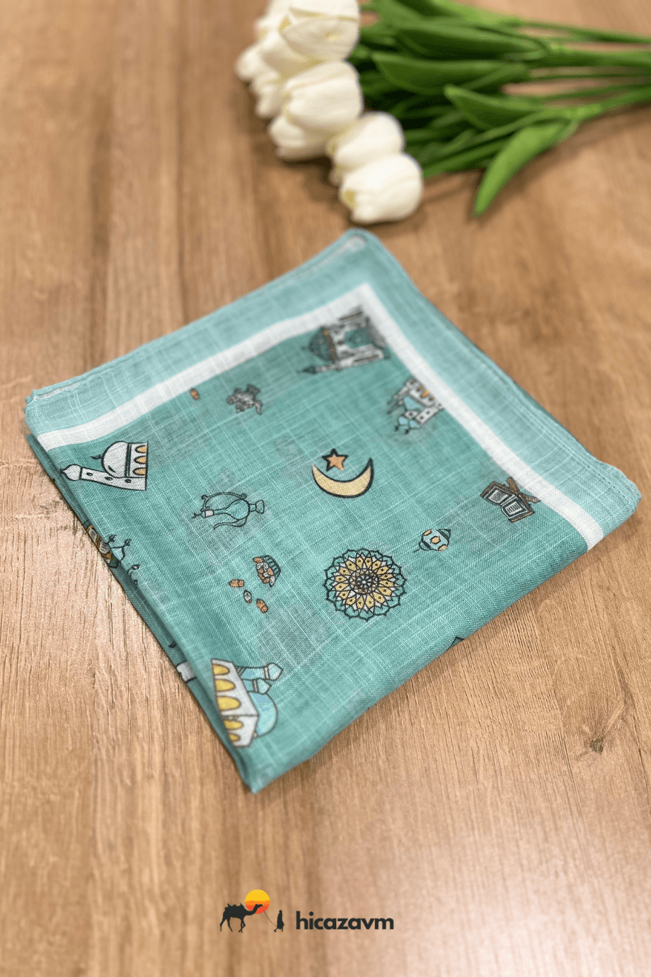 Mint Yeşili Üstü Kabe ve İslami Figürler