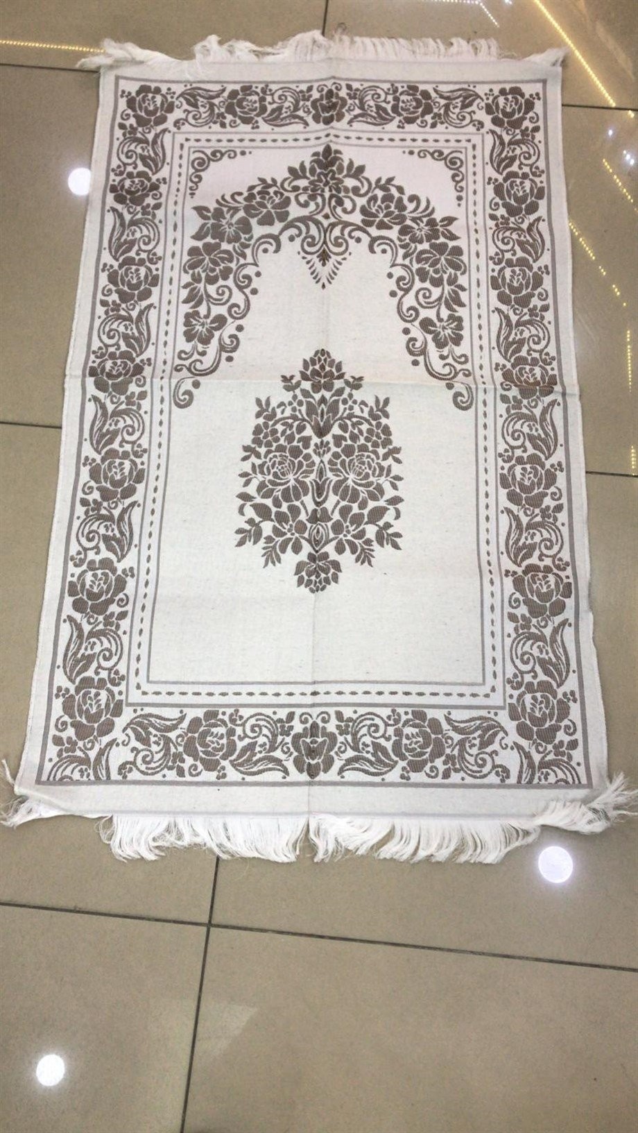 İnce Yetişkin Seccade Model