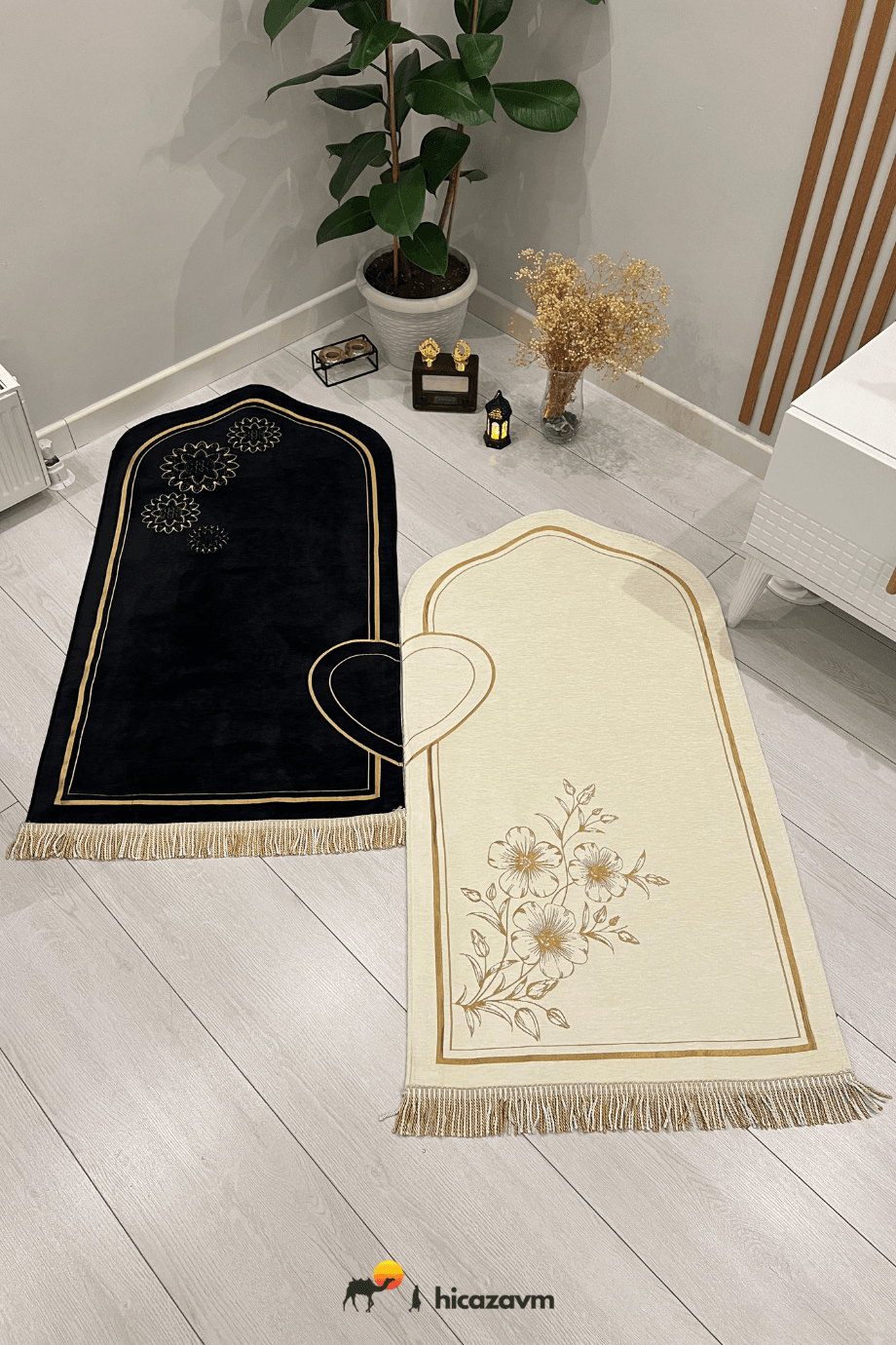 Çiçek Temalı Çift Seccade Seti