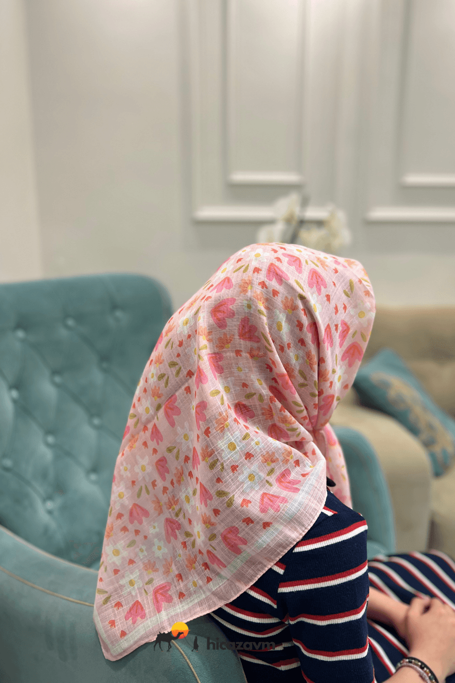 Beyaz Çıtırcık Papatya Ve Pembe Çiçek