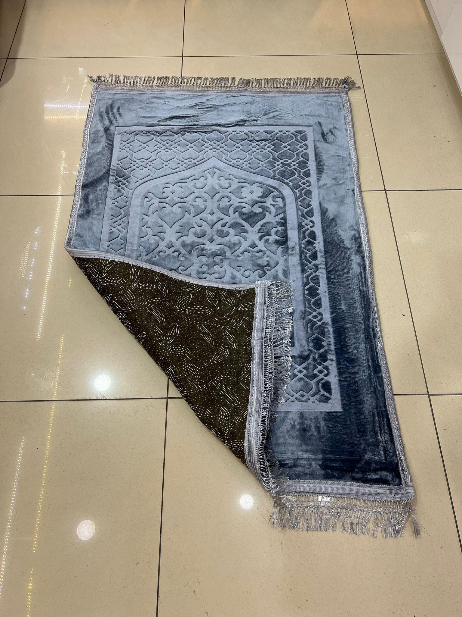 Yumuşak Puf Kalın Peluş Altı Kaymaz Taban Seccade