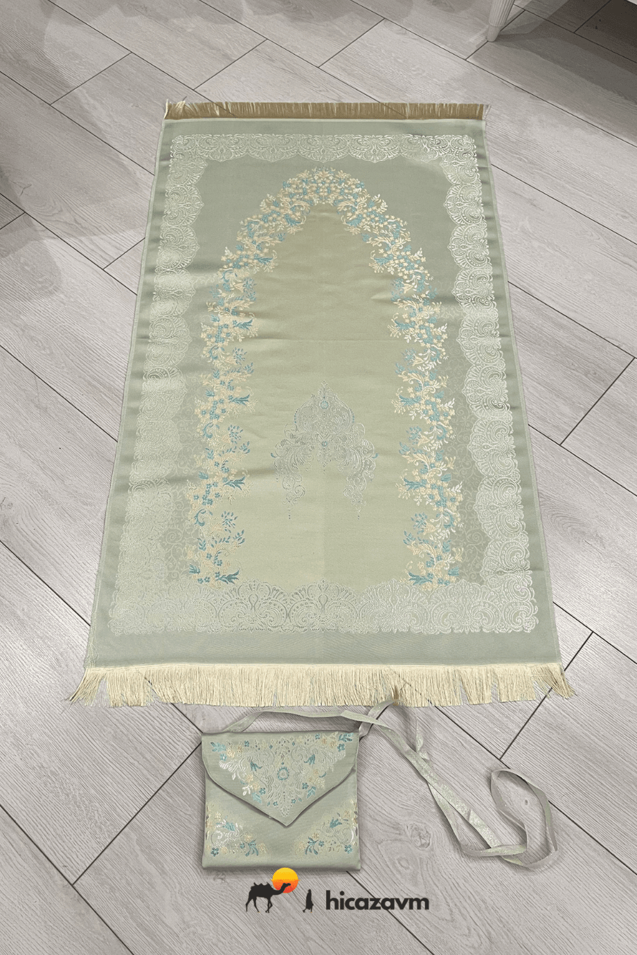 Saten Çantalı Seccade Mint Yeşili