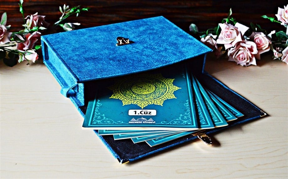 Kadife Çantalı 30 Cüz Kuranı Kerim