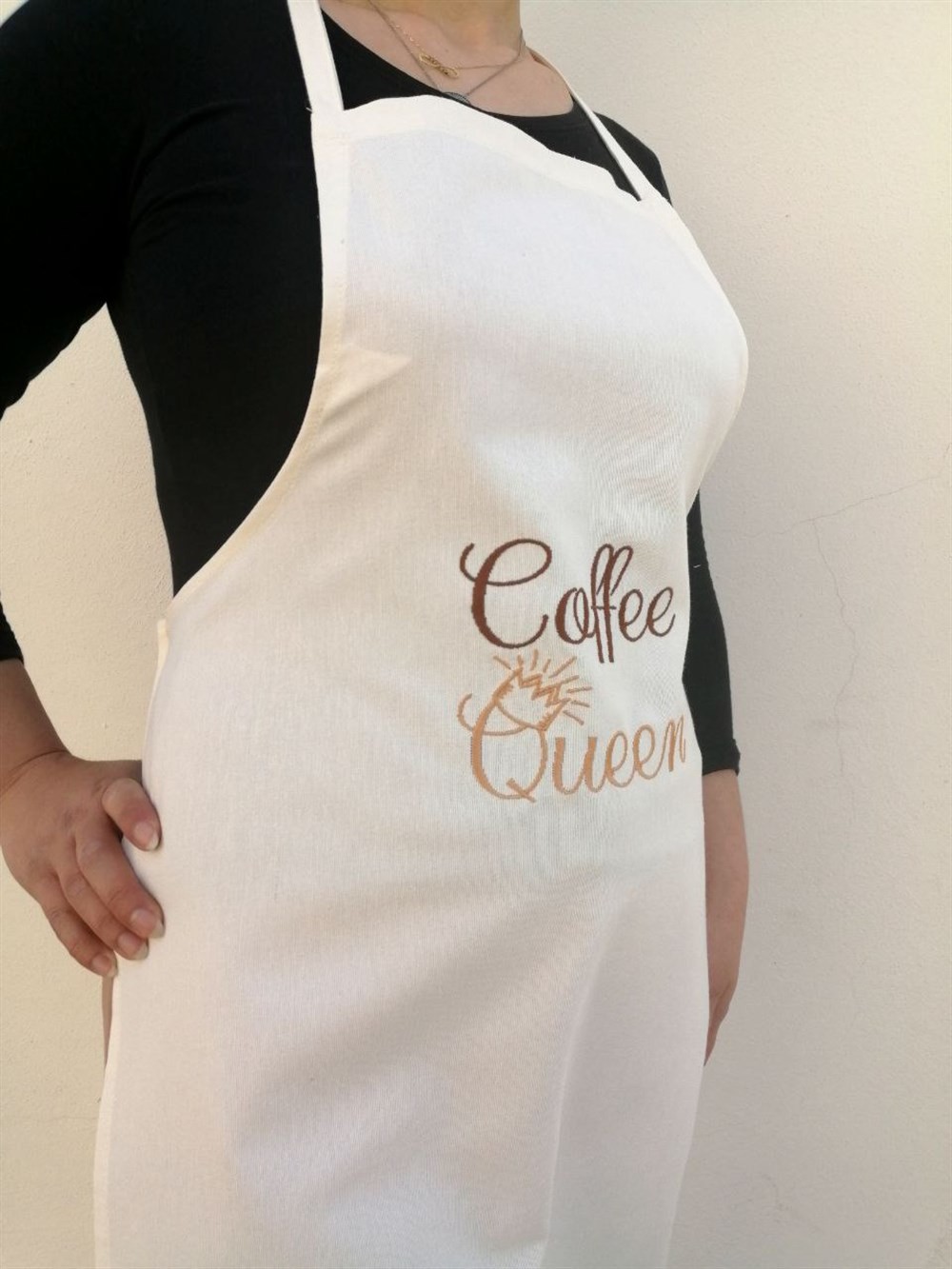 Atölye No 35 Coffe Queen Nakışlı Önlük Krem