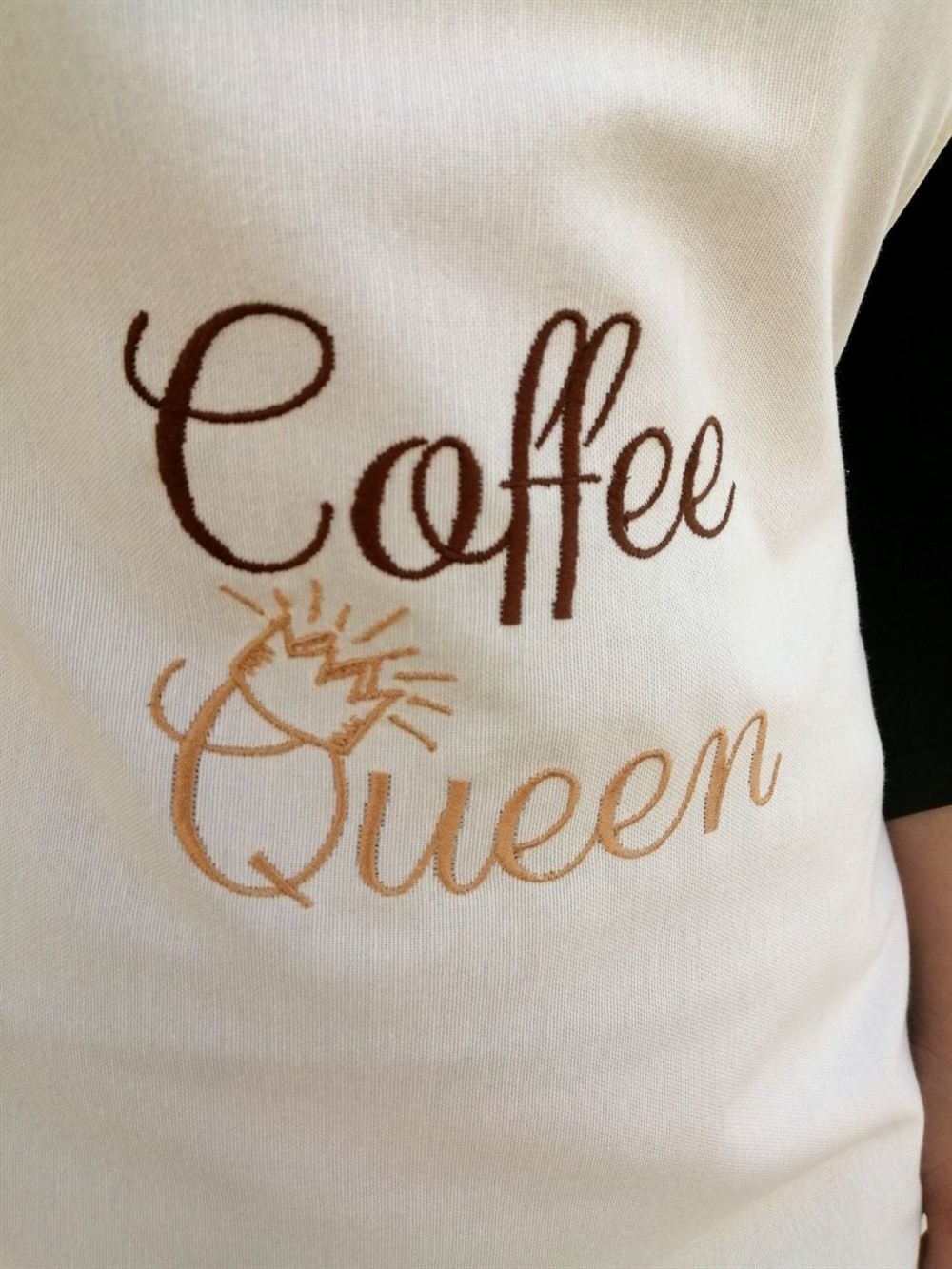 Atölye No 35 Coffe Queen Nakışlı Önlük Krem
