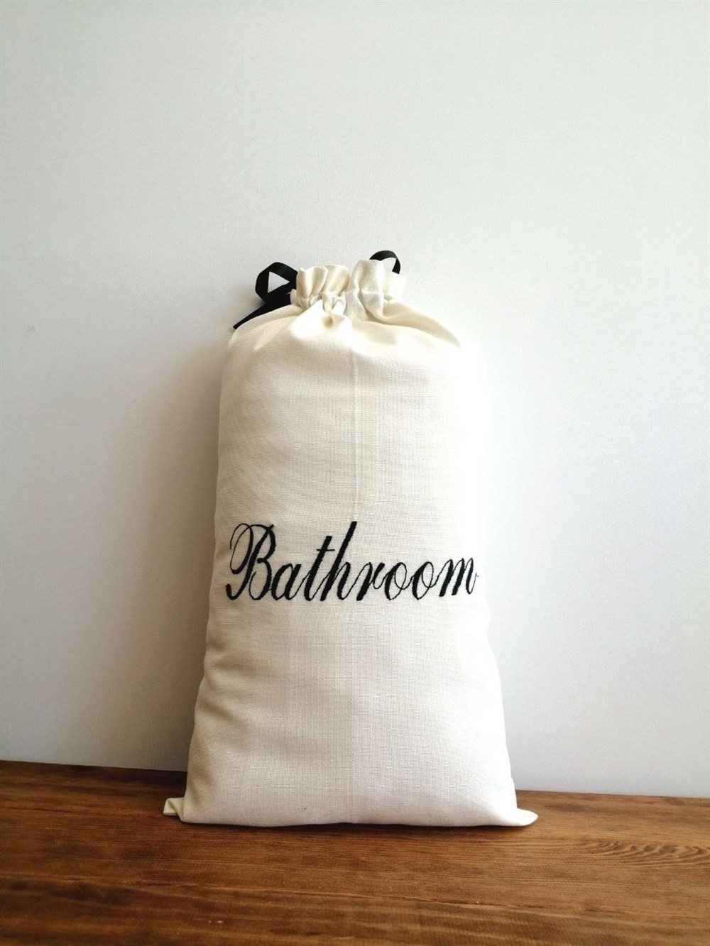 Atölye No 35 Essentials Bathroom Çok Amaçlı Kese El Yazılı Krem