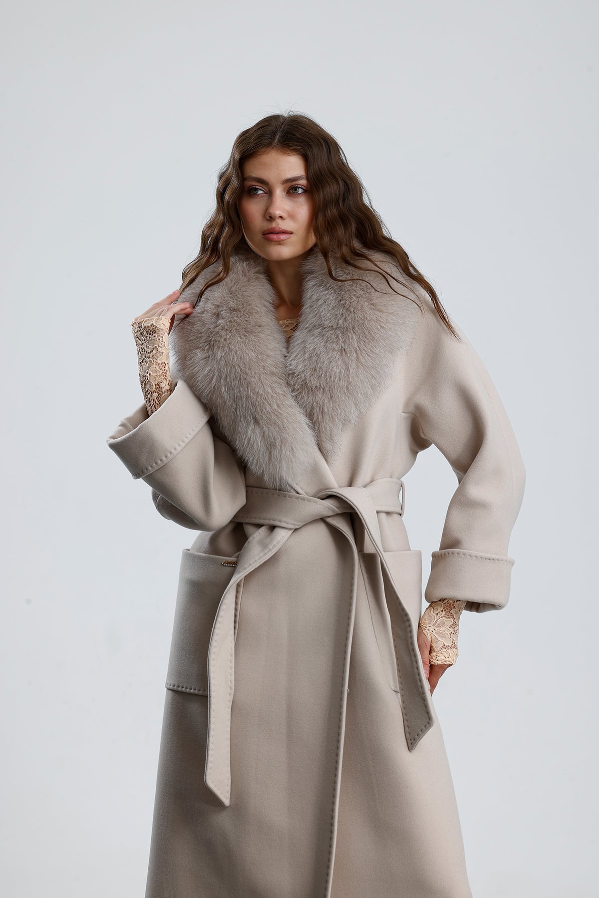 THE MAX Fur Shawl