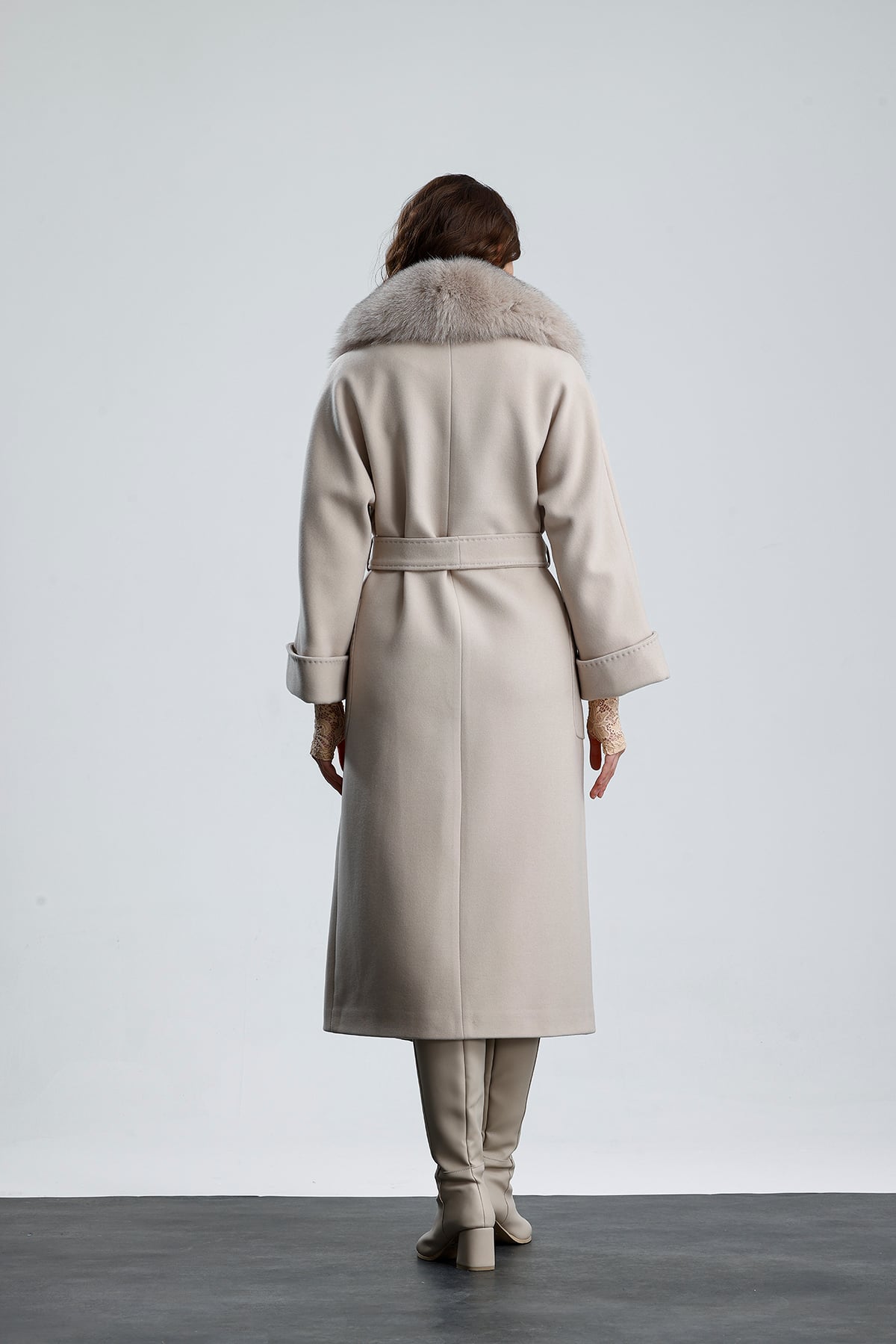 THE MAX Fur Shawl