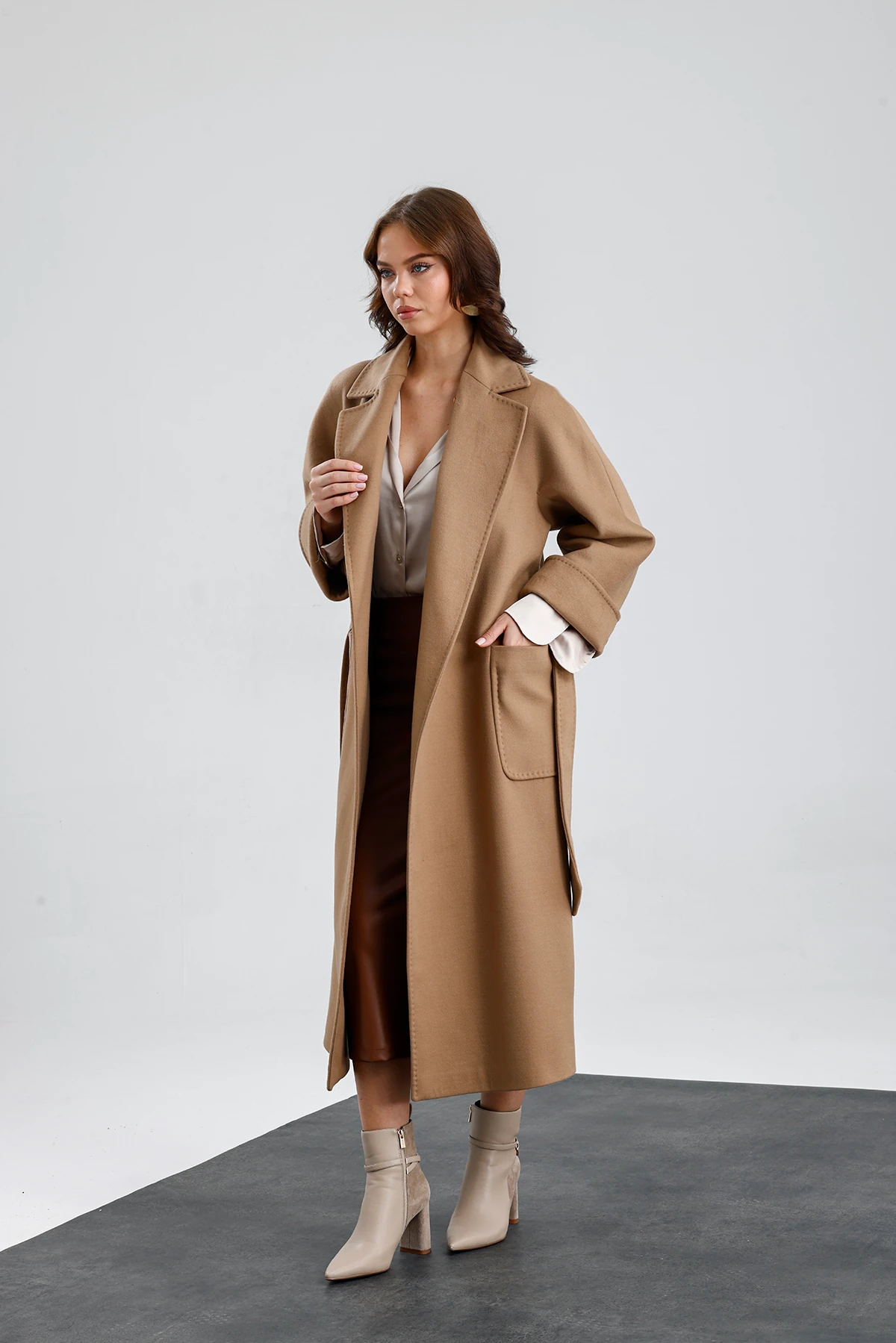 THE MAX Furless - Camel