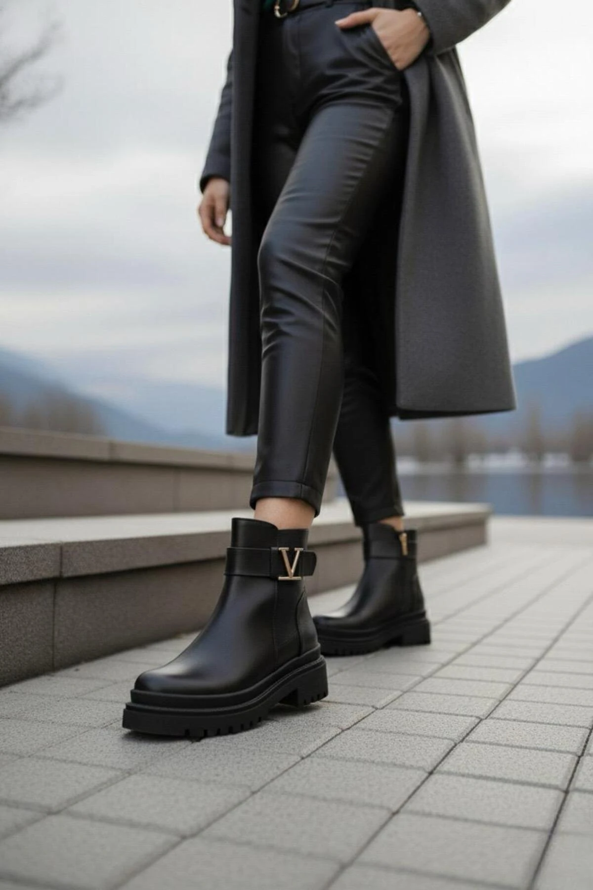 Kadın Viana Garantili Su Geçirmez Kaymaz Taban Dikişli Siyah Bot - SİYAH