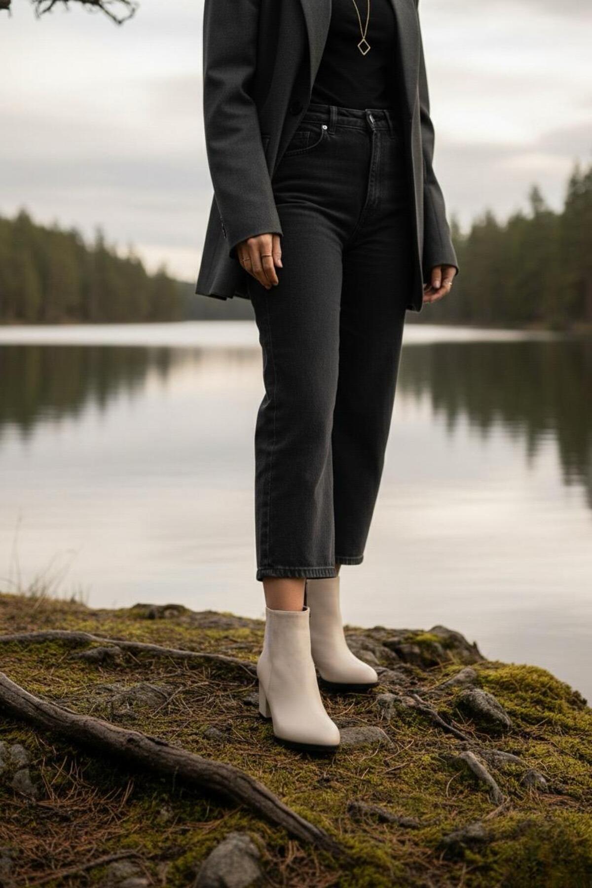 Kadın Liva Düz Topuklu Kısa Bot