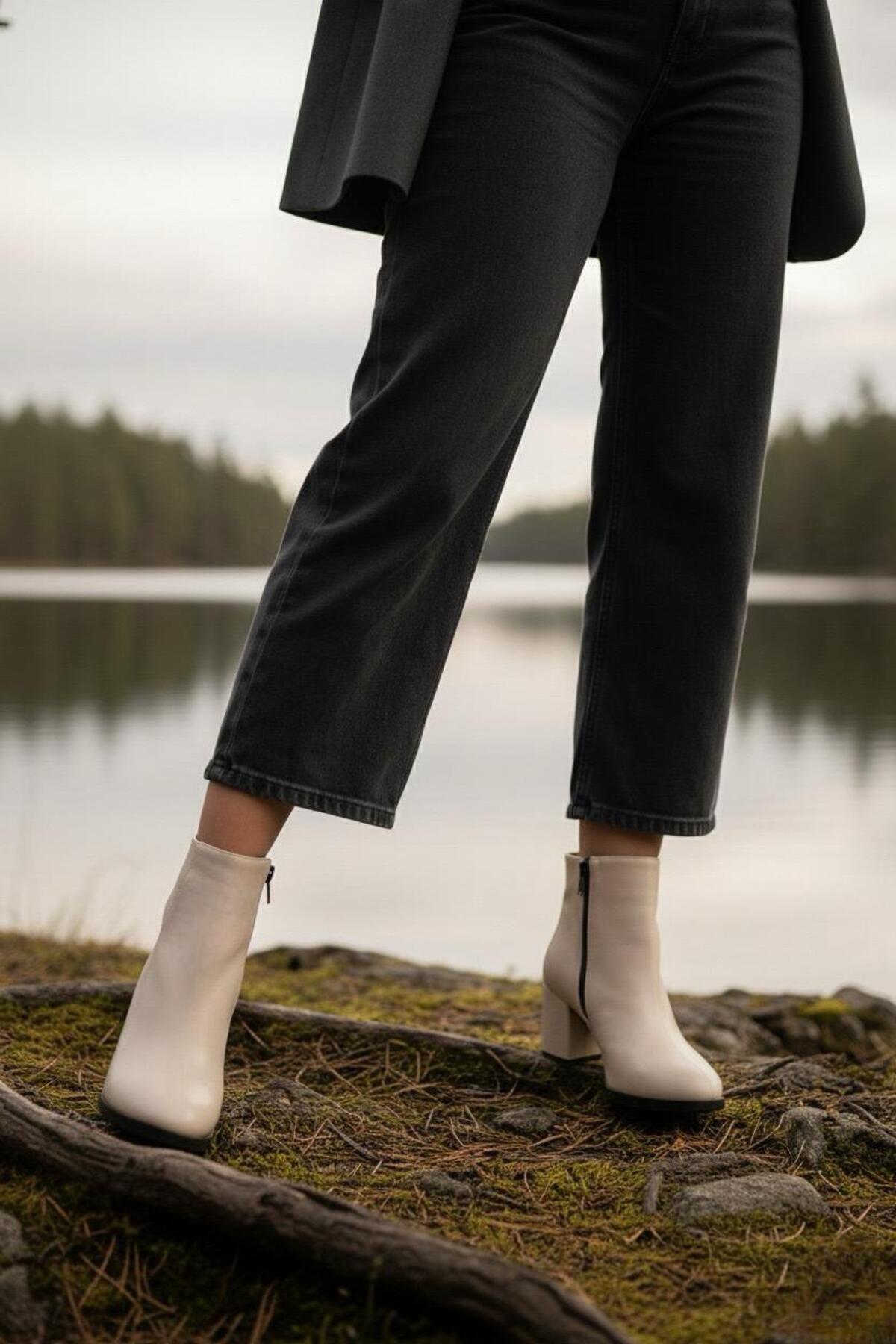 Kadın Liva Düz Topuklu Kısa Bot