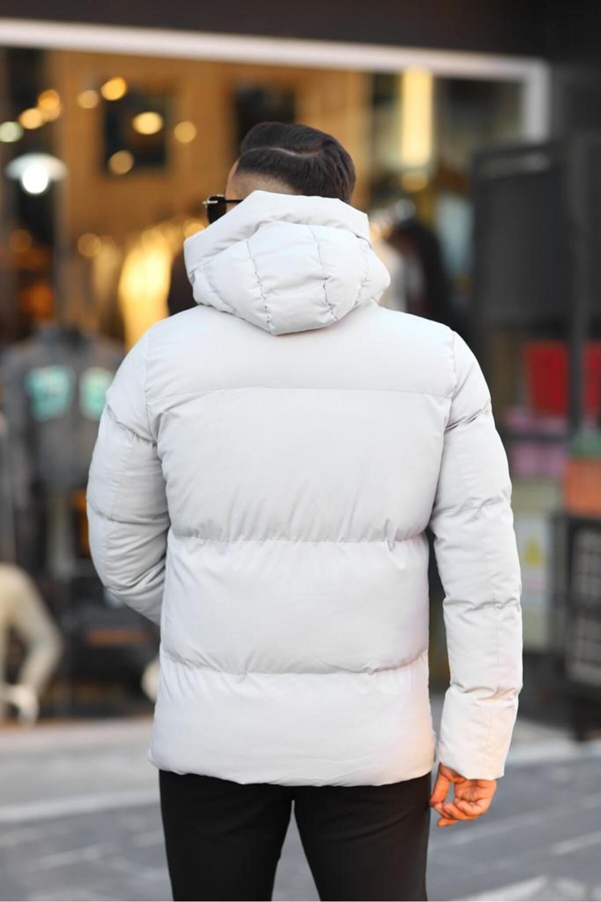 MONT USE04