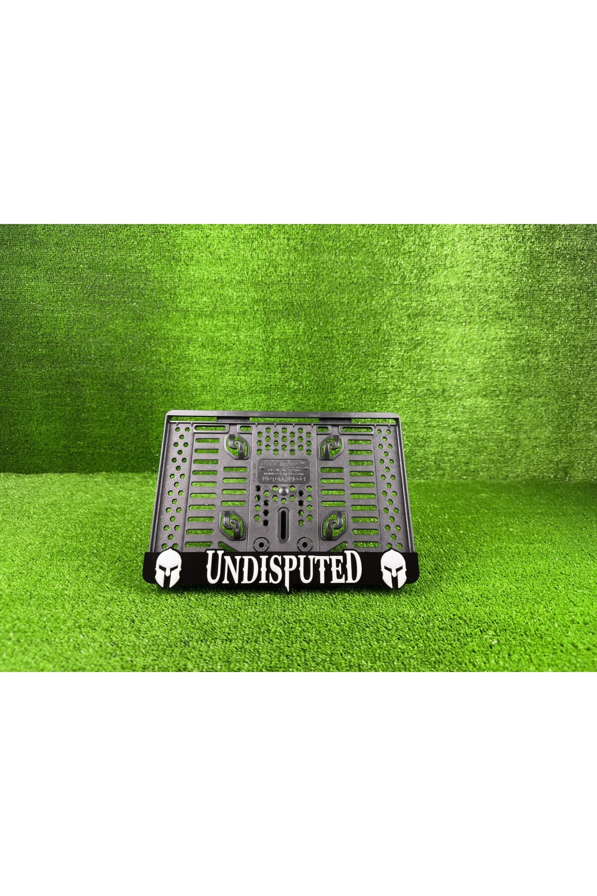 YENİLMEZ UNDISPUTED 3D KABARTMALI PLEKSİ MOTOR PLAKALIĞI
