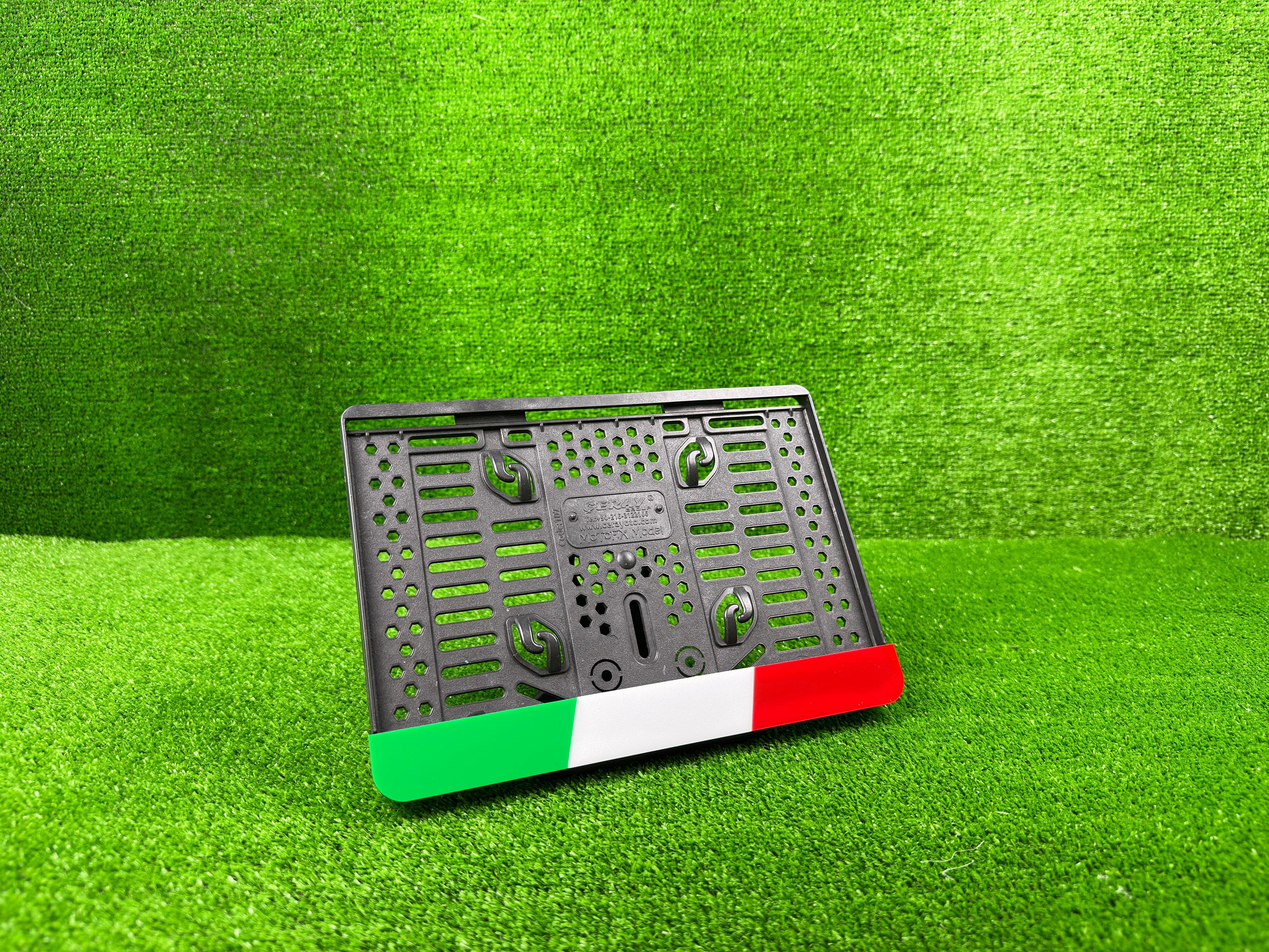 ITALYA RENKLERİ 3D KABARTMALI PLEKSİ MOTOR PLAKALIĞI