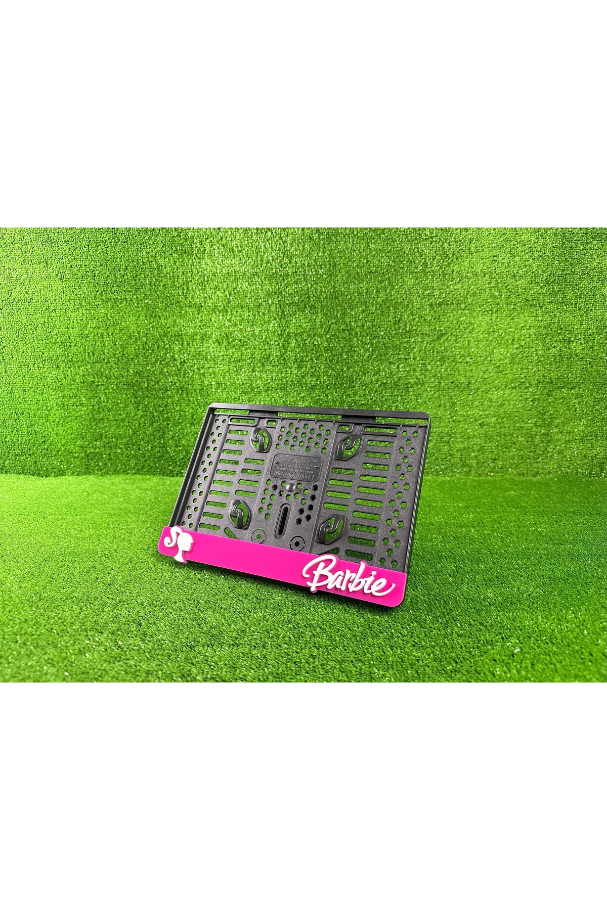 BARBİE PEMBE MOTOR 3D KABARTMALI PLEKSİ PLAKALIĞI - 2