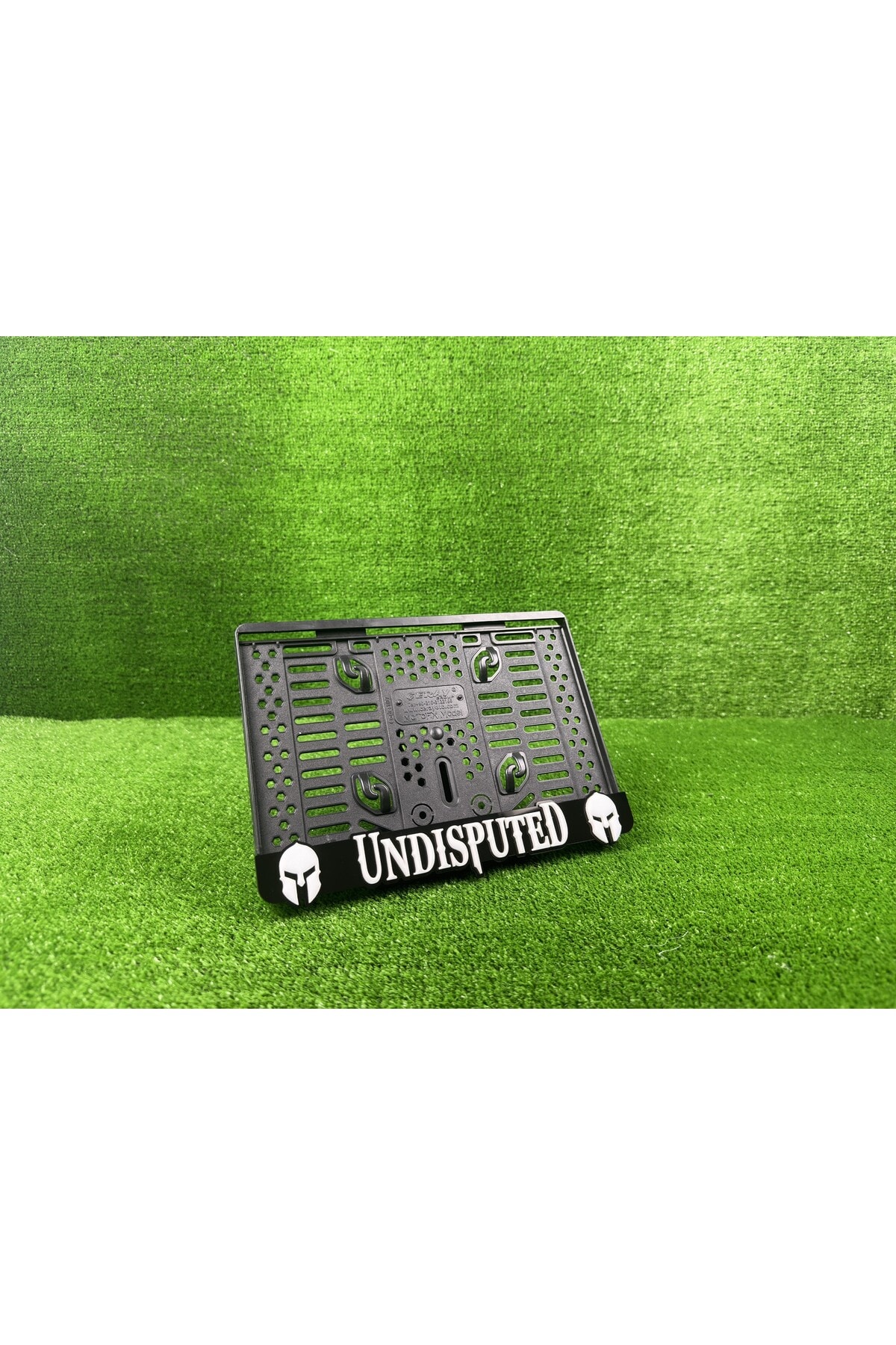 YENİLMEZ UNDISPUTED 3D KABARTMALI PLEKSİ MOTOR PLAKALIĞI