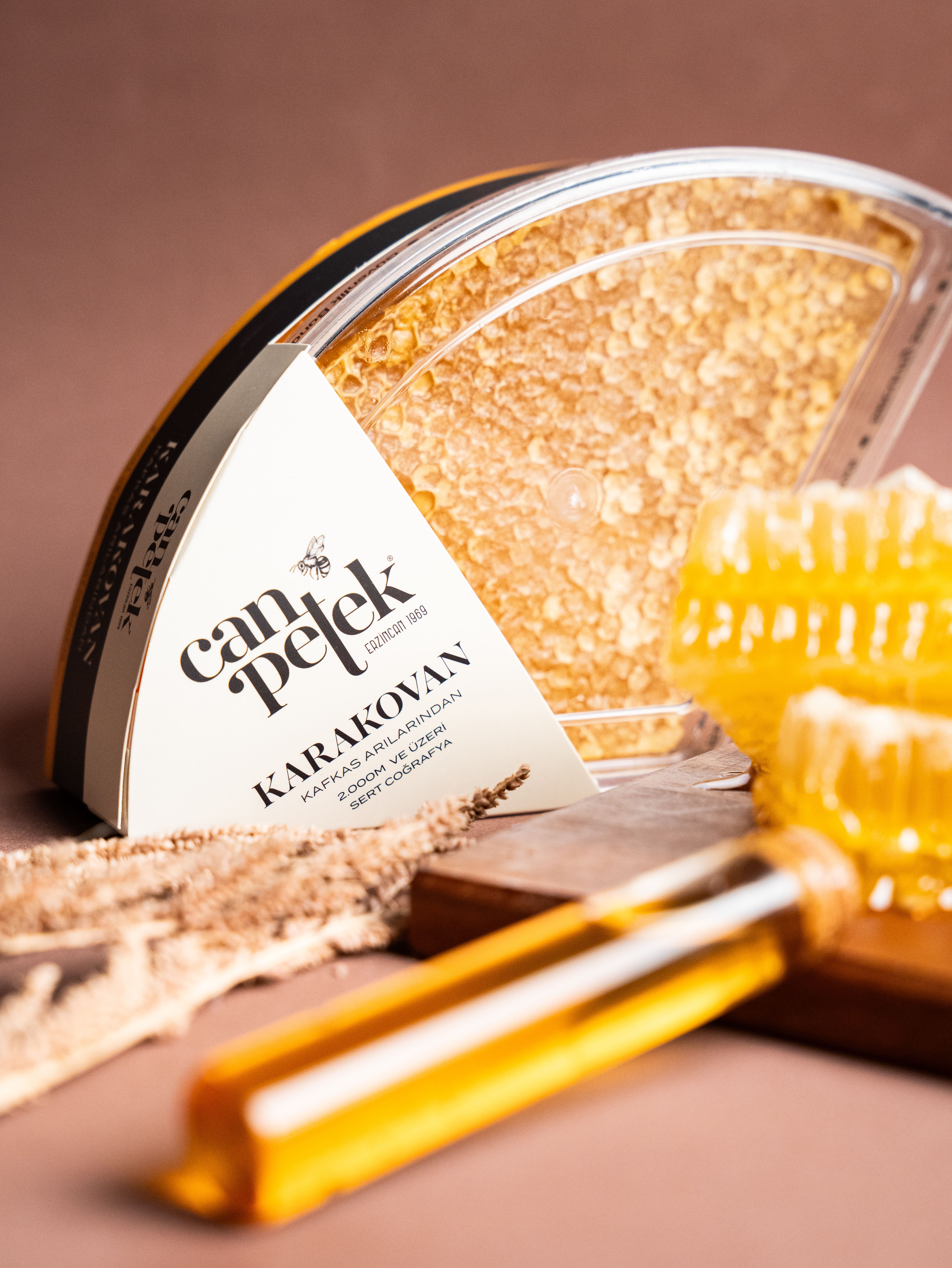Canpetek Üçgen Karakovan Bal 470 G