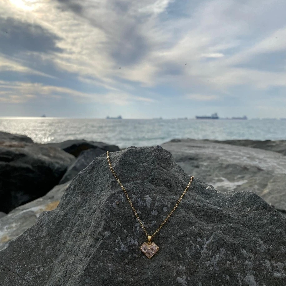 "Amour" Çelik Kolye