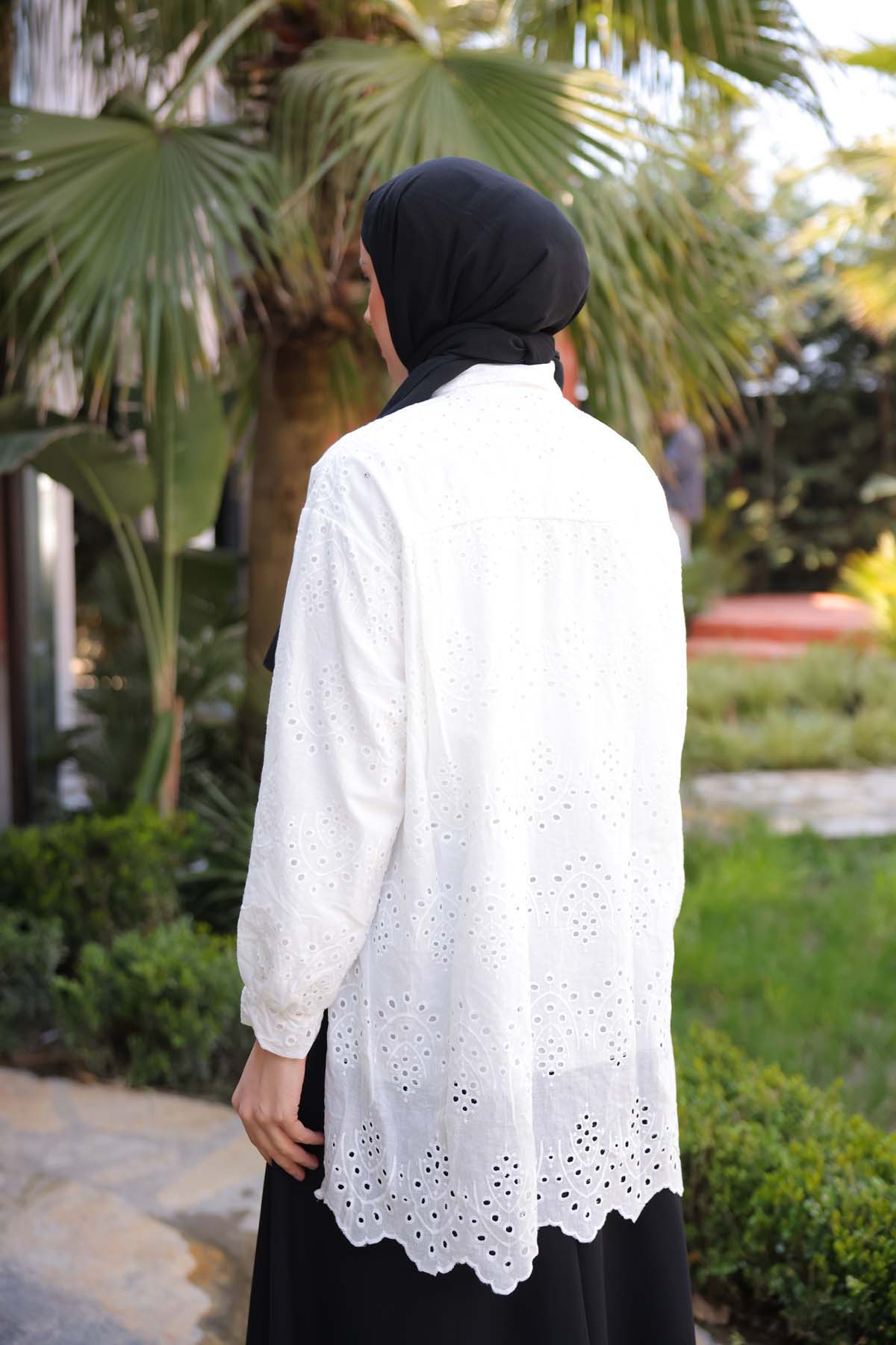 Brodeli İncili Tunik