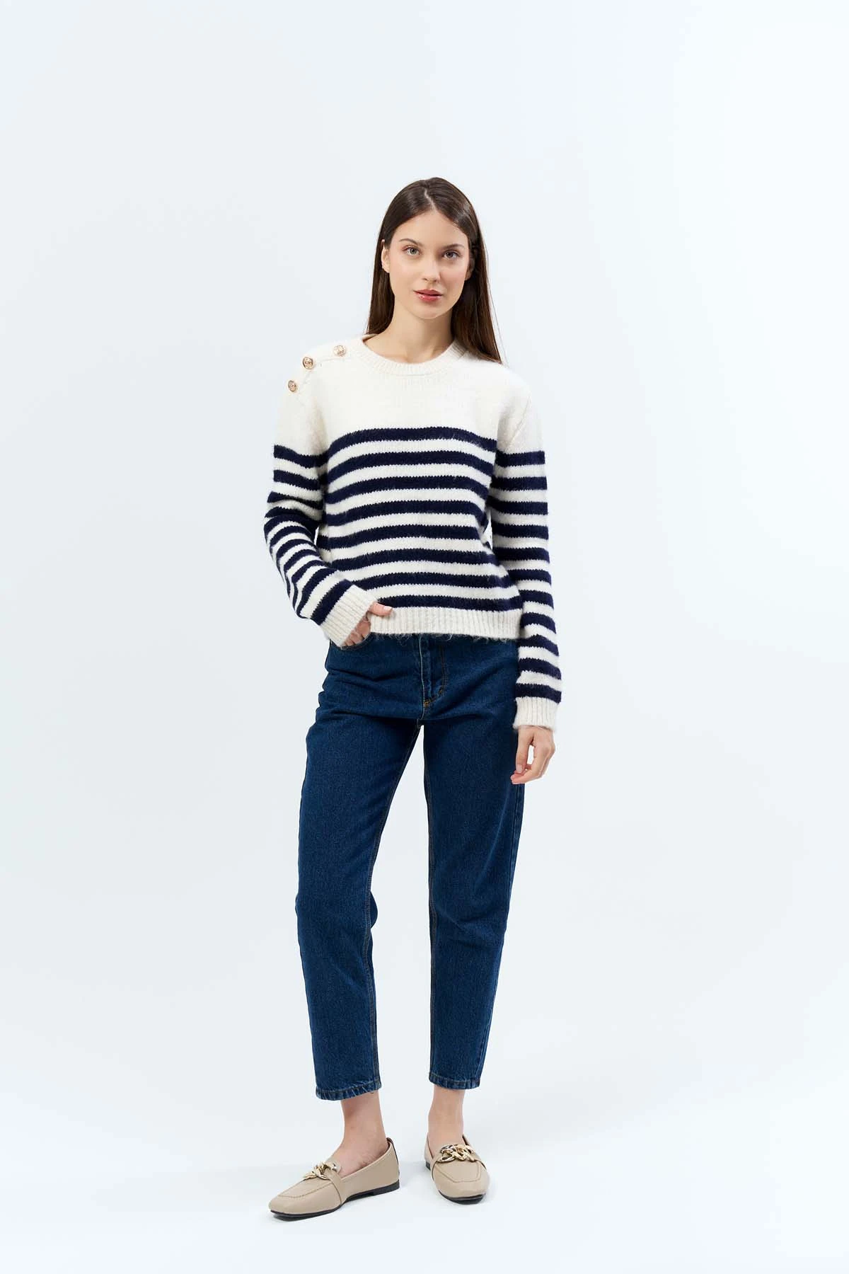 Omuz Düğme Detaylı Kazak