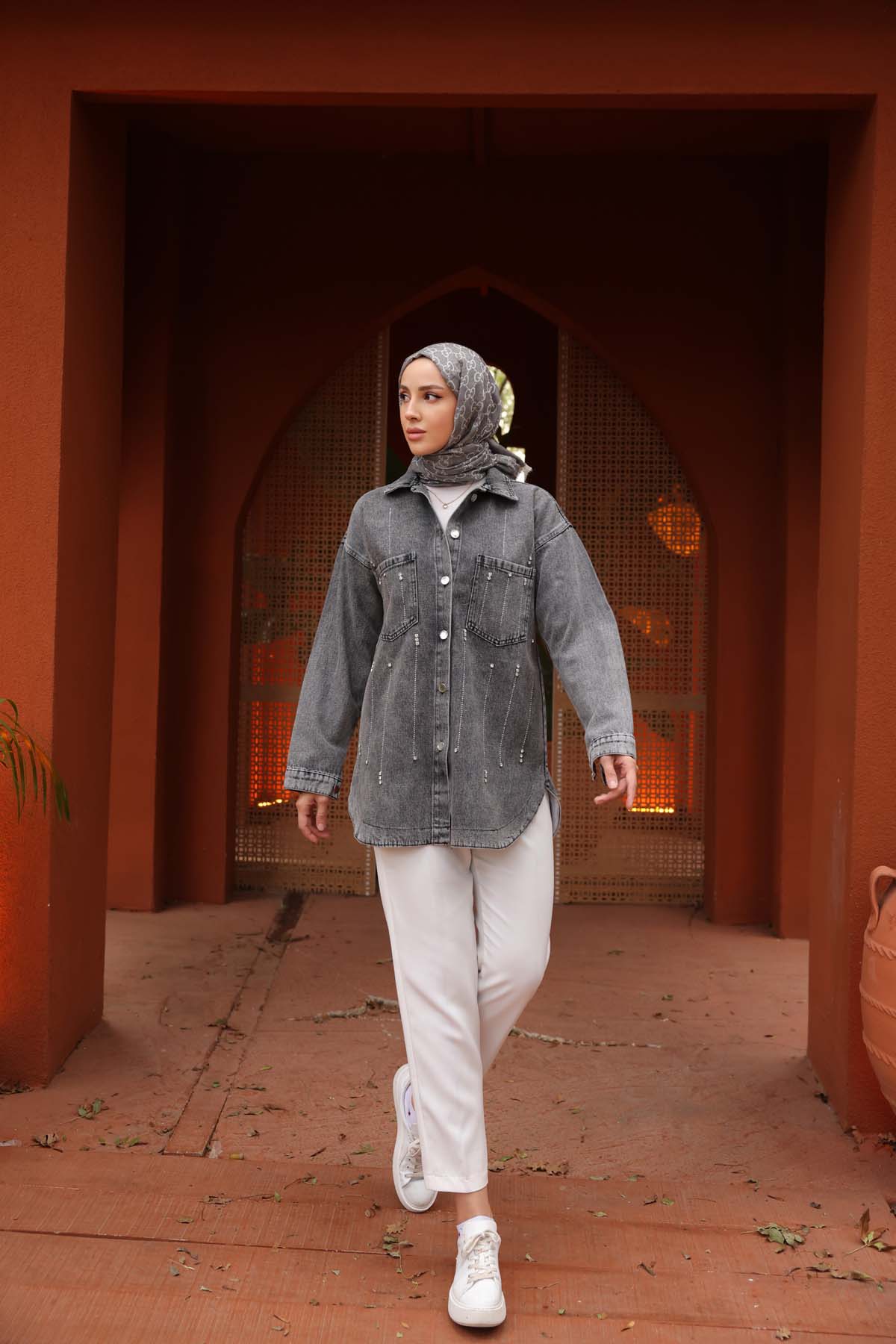 Kot Dikine Taşlı Ve İncili Hırka