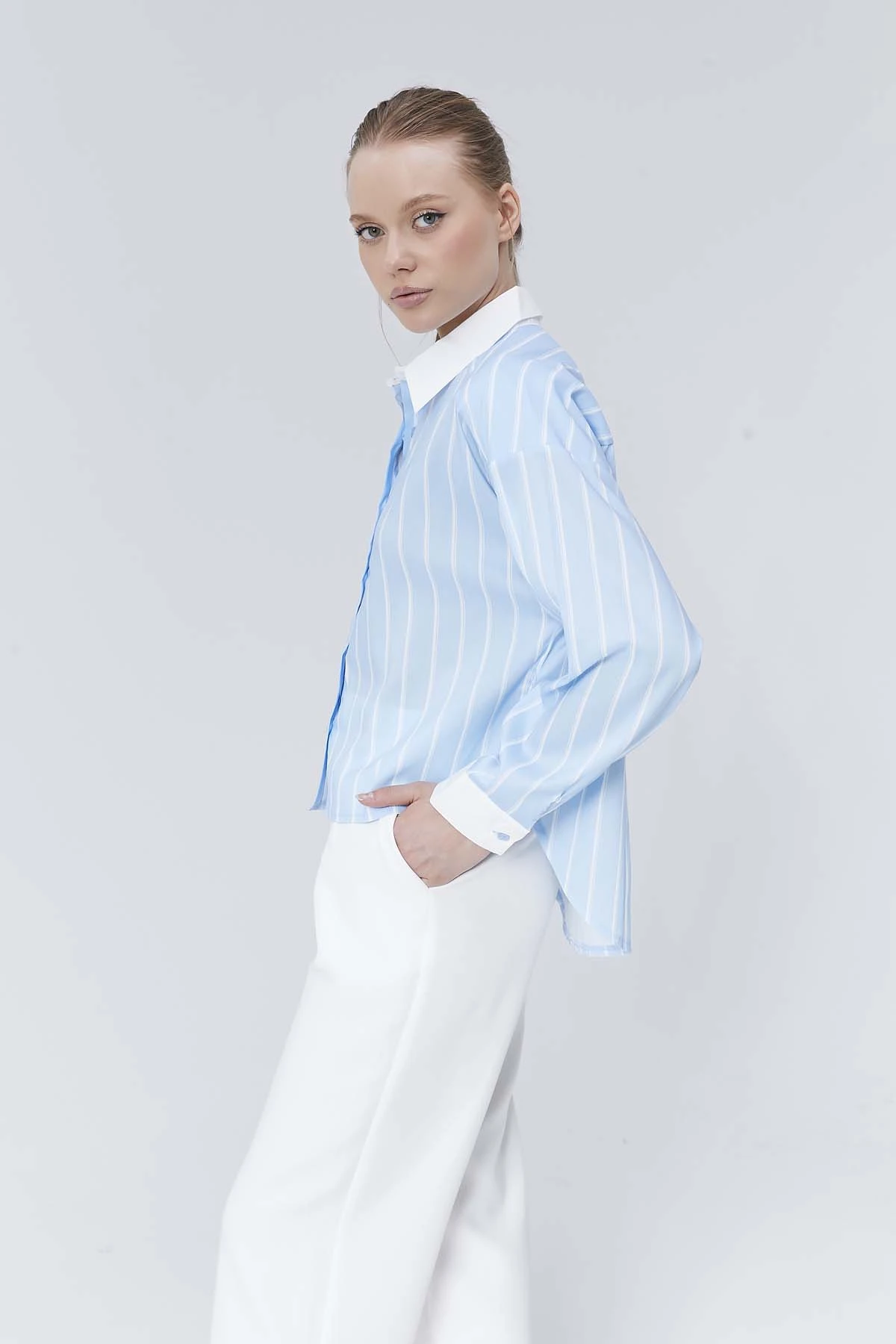 Yakası Düz  Uzun  Kollu  Çizgili  Gömlek