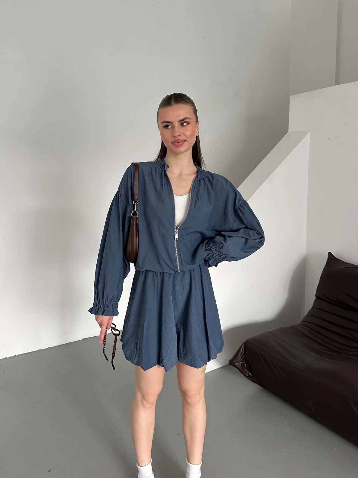 Fermuarlı Yakası Kolu Büzgülü  Mont