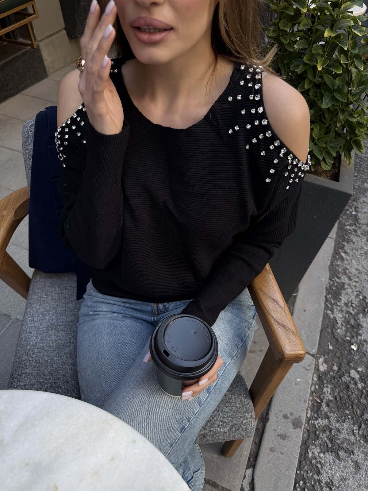 Korsman Omuz Dekolteli Taşlı Kazak