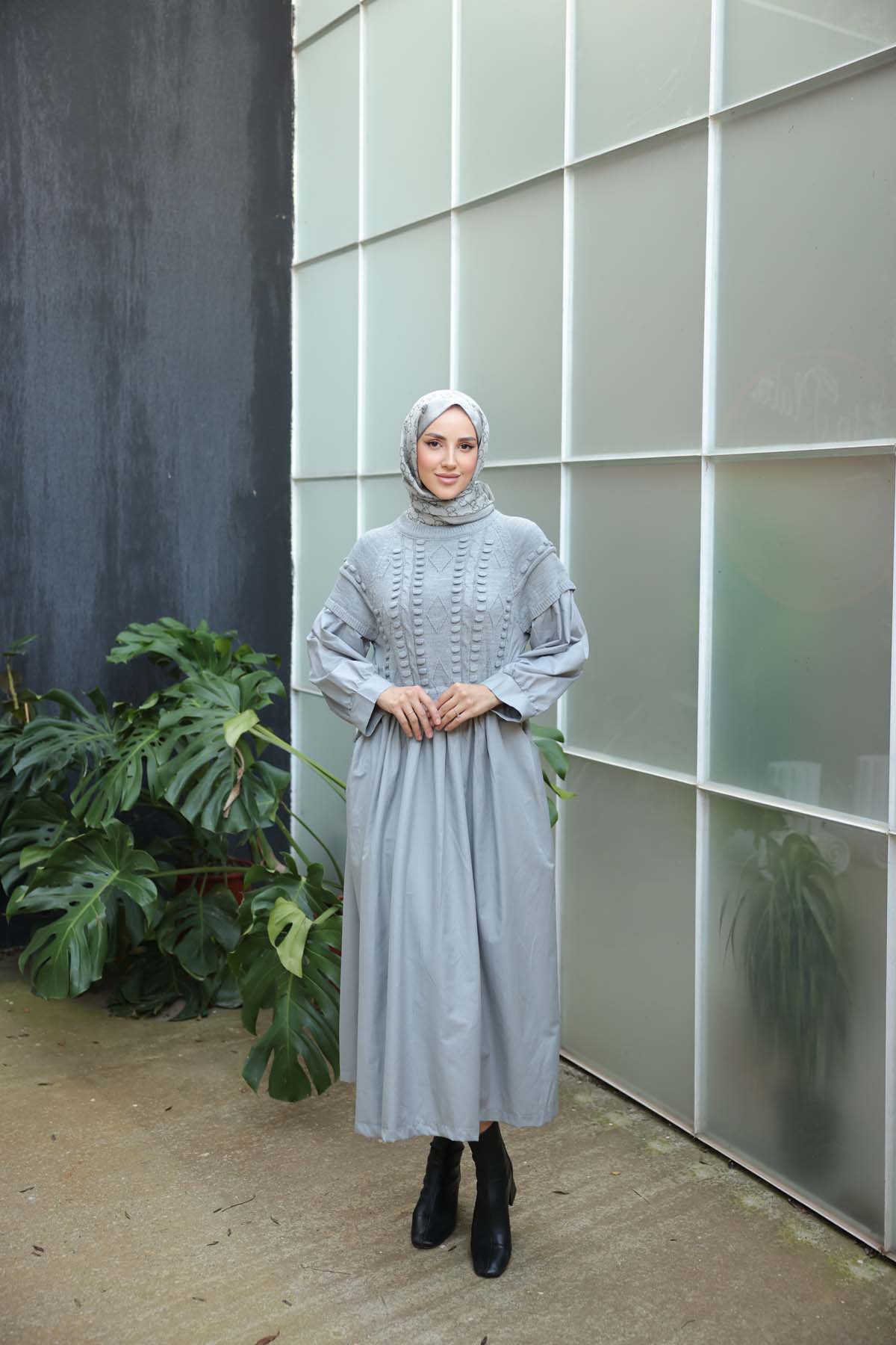 Kısa Kazak & Cepli Elbise