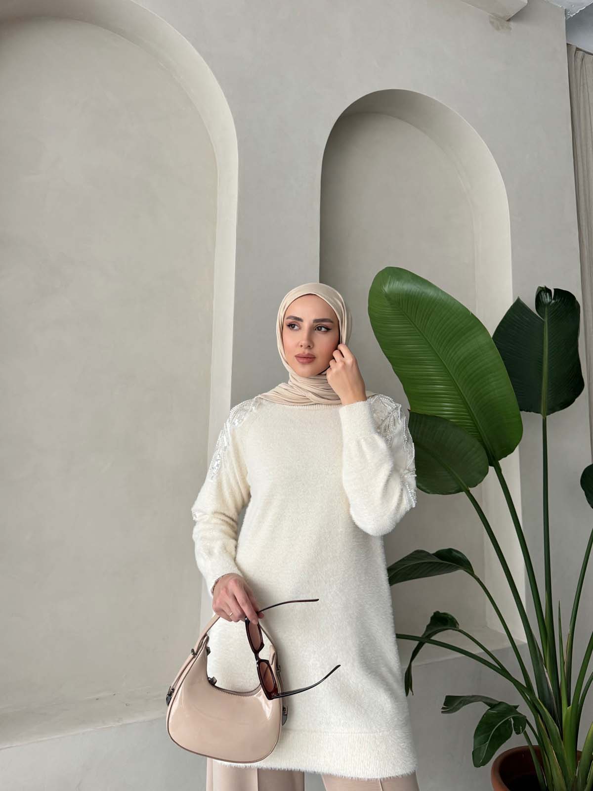 Angora Omuz Detay İncili Tunik