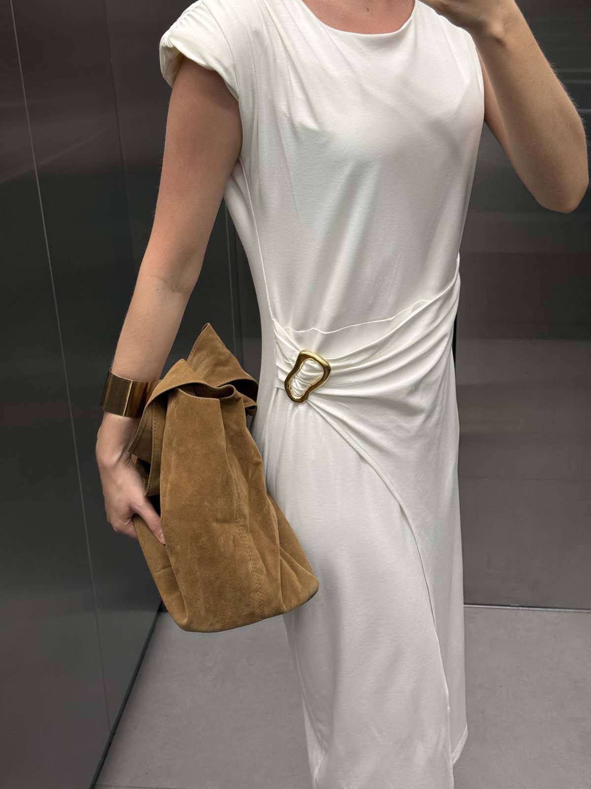 VATKALI BELİ TOKALI ELBİSE