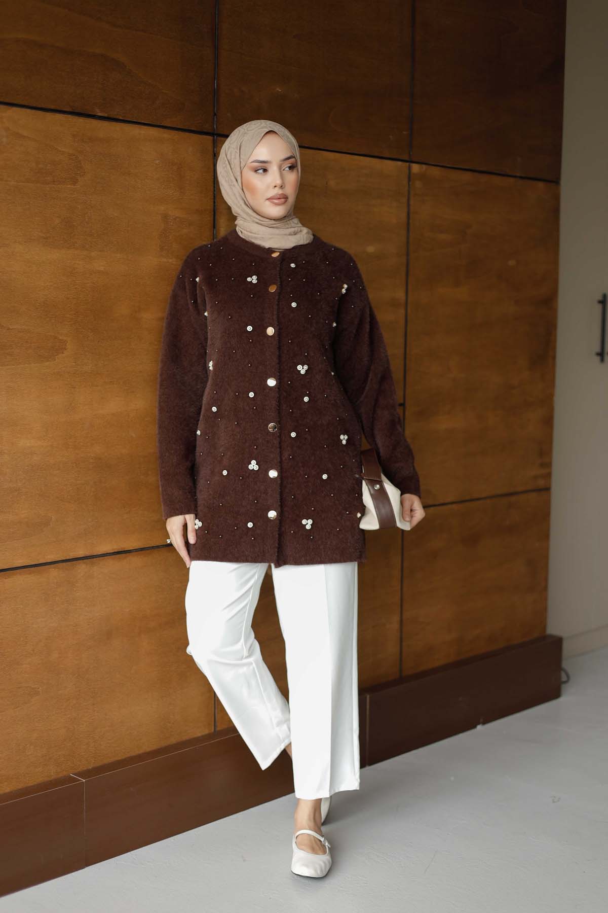 Angora İnci Taş Döşemeli Hırka