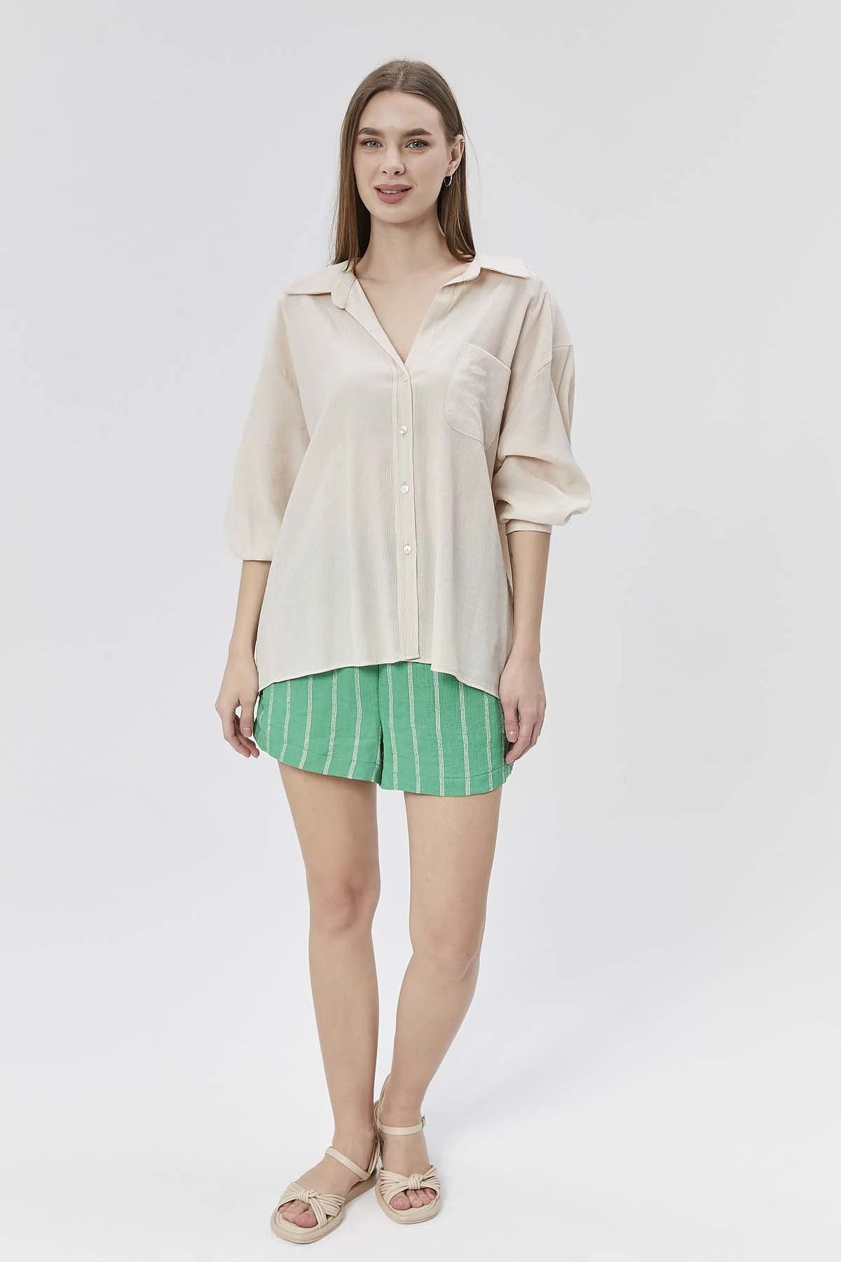 Geniş Kalıp Cepli Gömlek