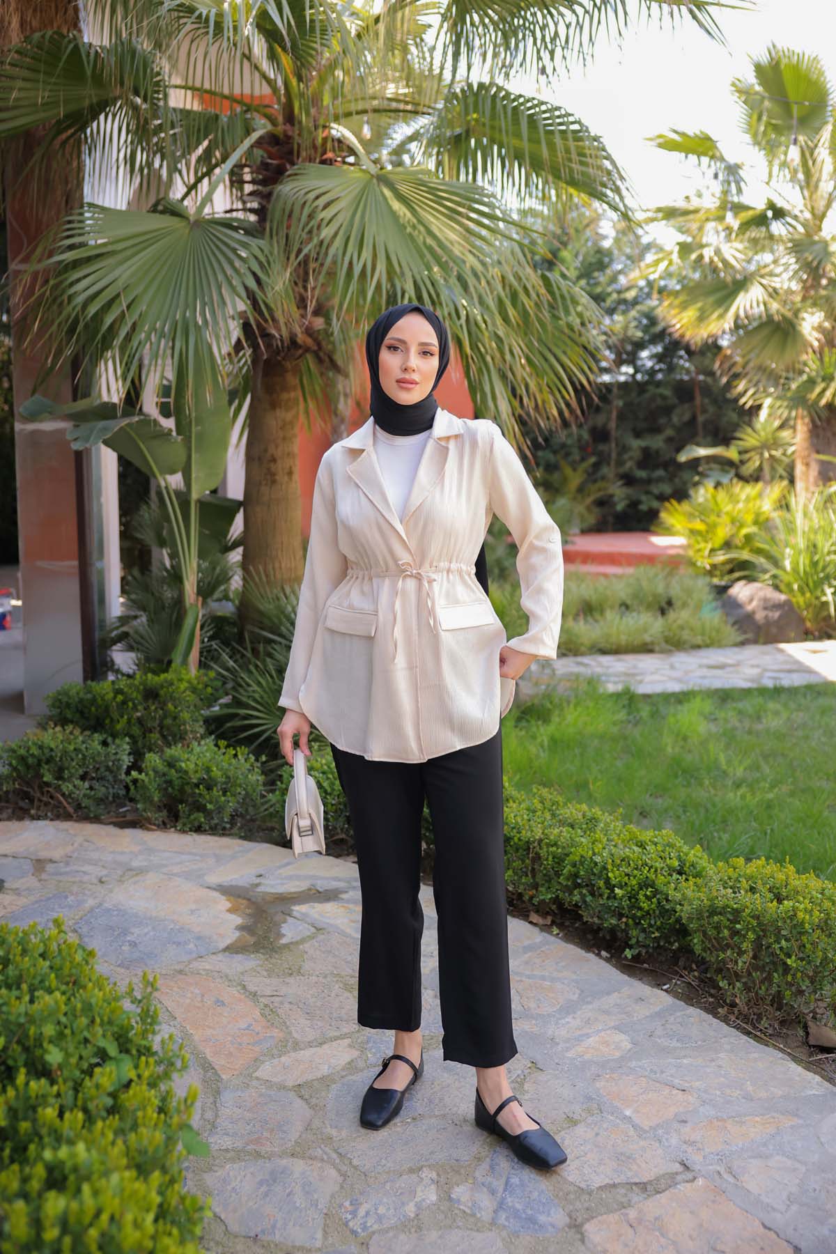 BELİ TÜNELLİ CEKET