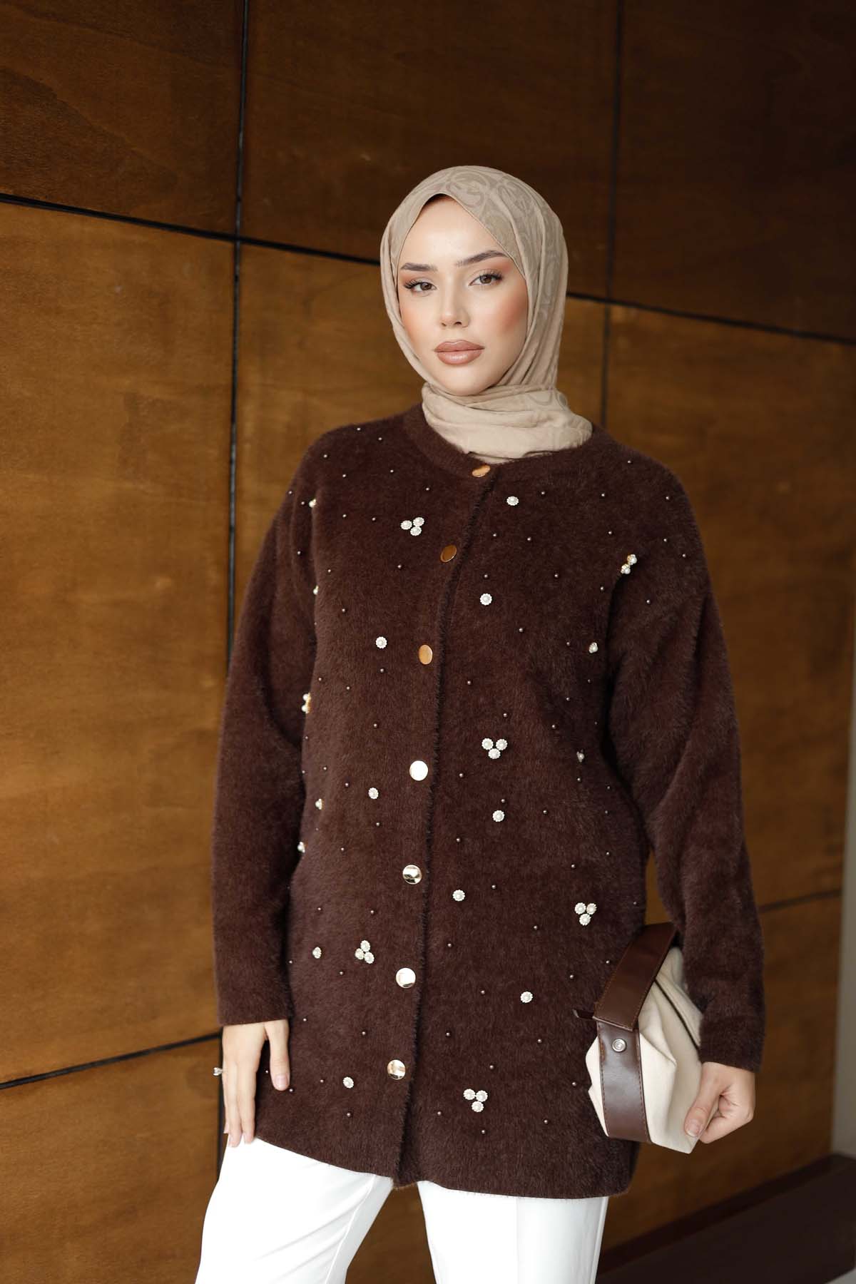 Angora İnci Taş Döşemeli Hırka