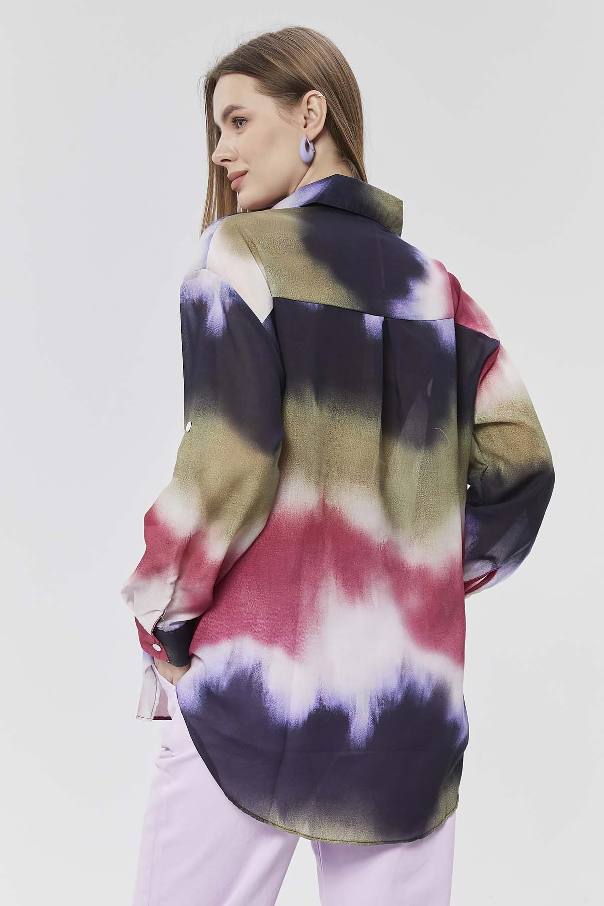 Batik Desen Geniş Kalıp Gömlek