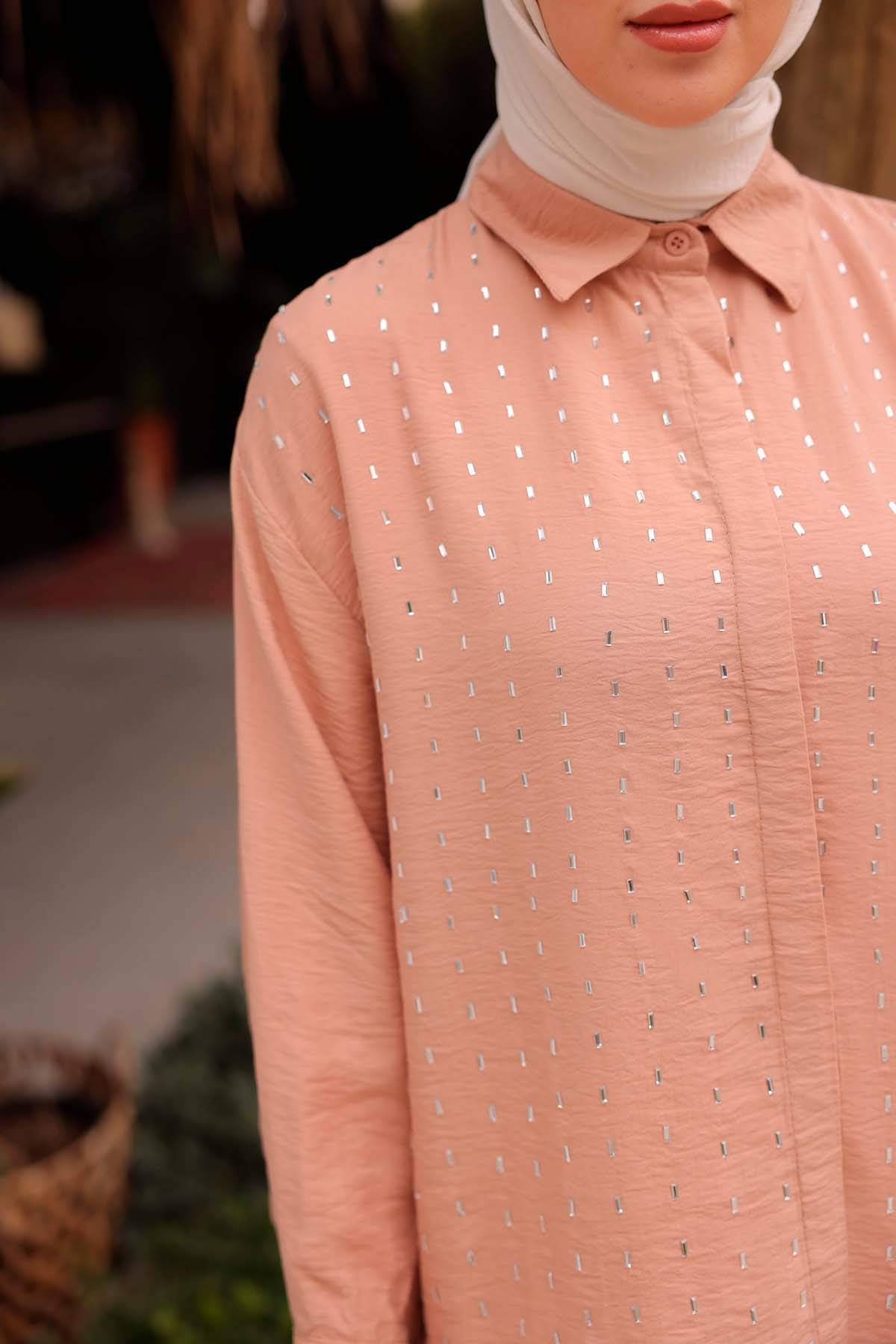 Önü Taşlı Gömlek