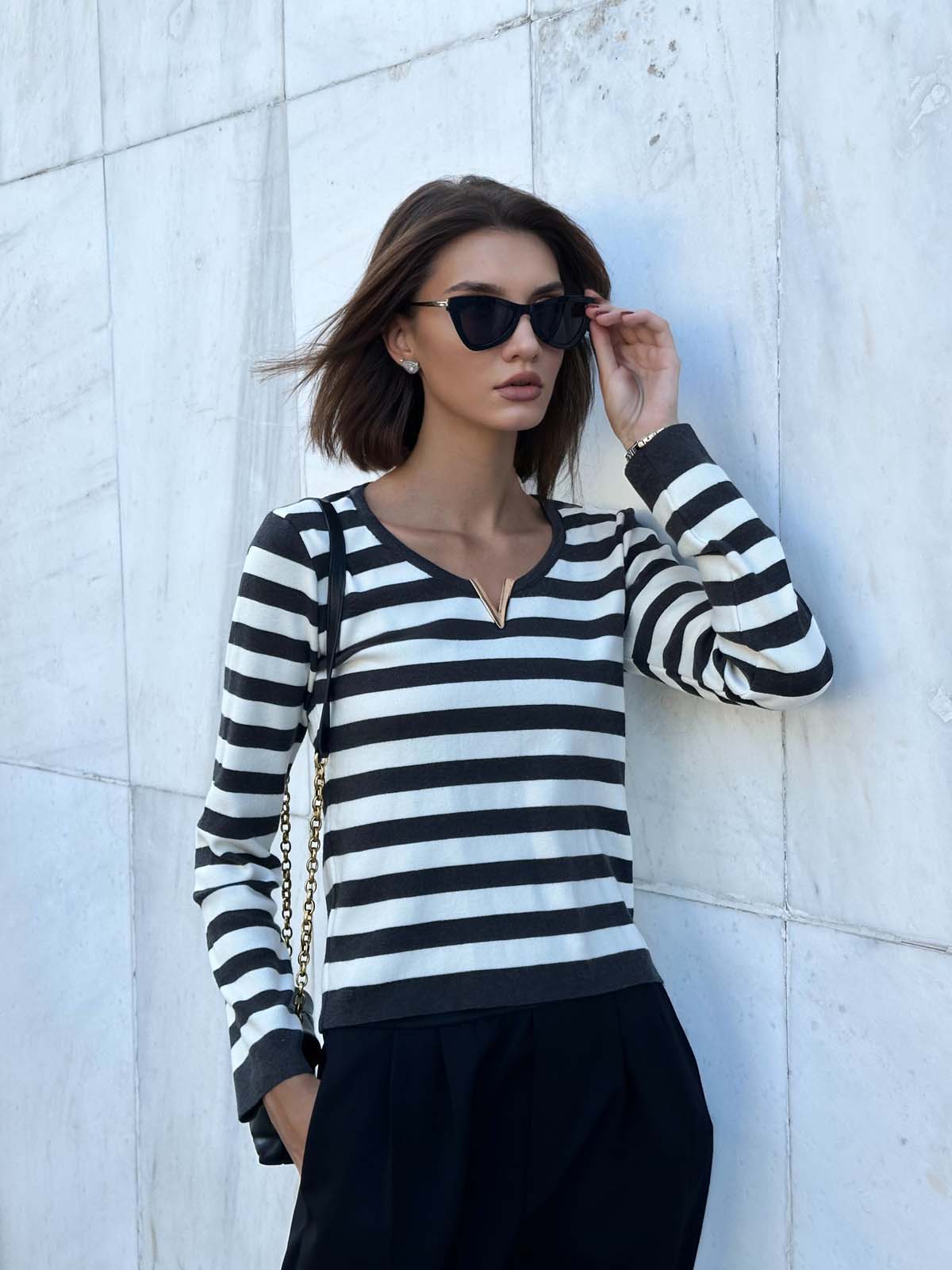 Korspan Çizgili V Broşlu  Badi