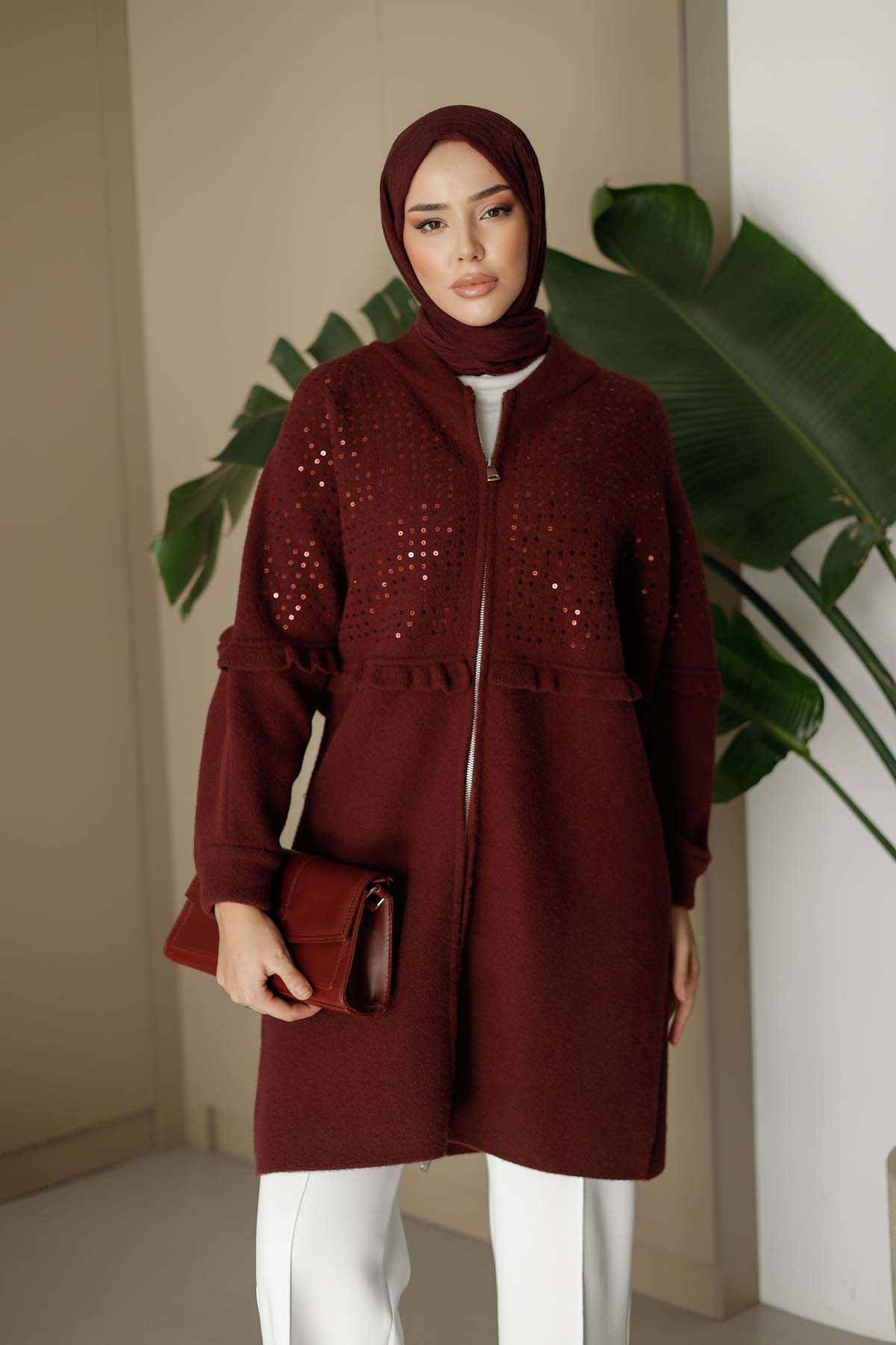 Fırfır ve Pul Detaylı Uzun Hırka