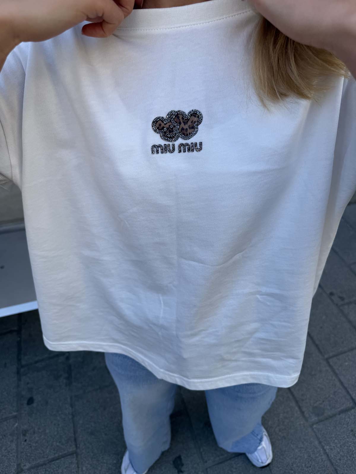 LYON KALIP KÖPEKLİ MIU MIU TİŞÖRT