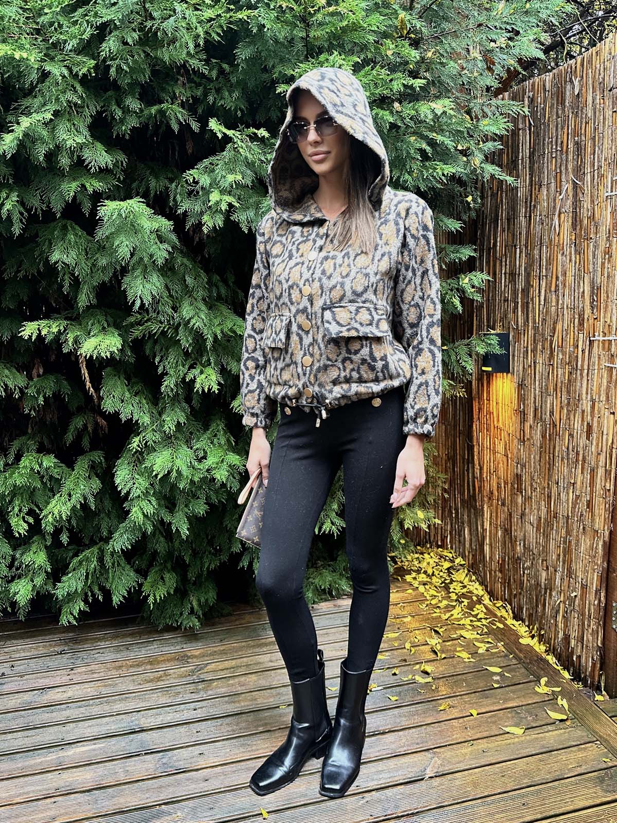 Leopar Desenli  Kapşonlu Çıtçıtlı  Hırka