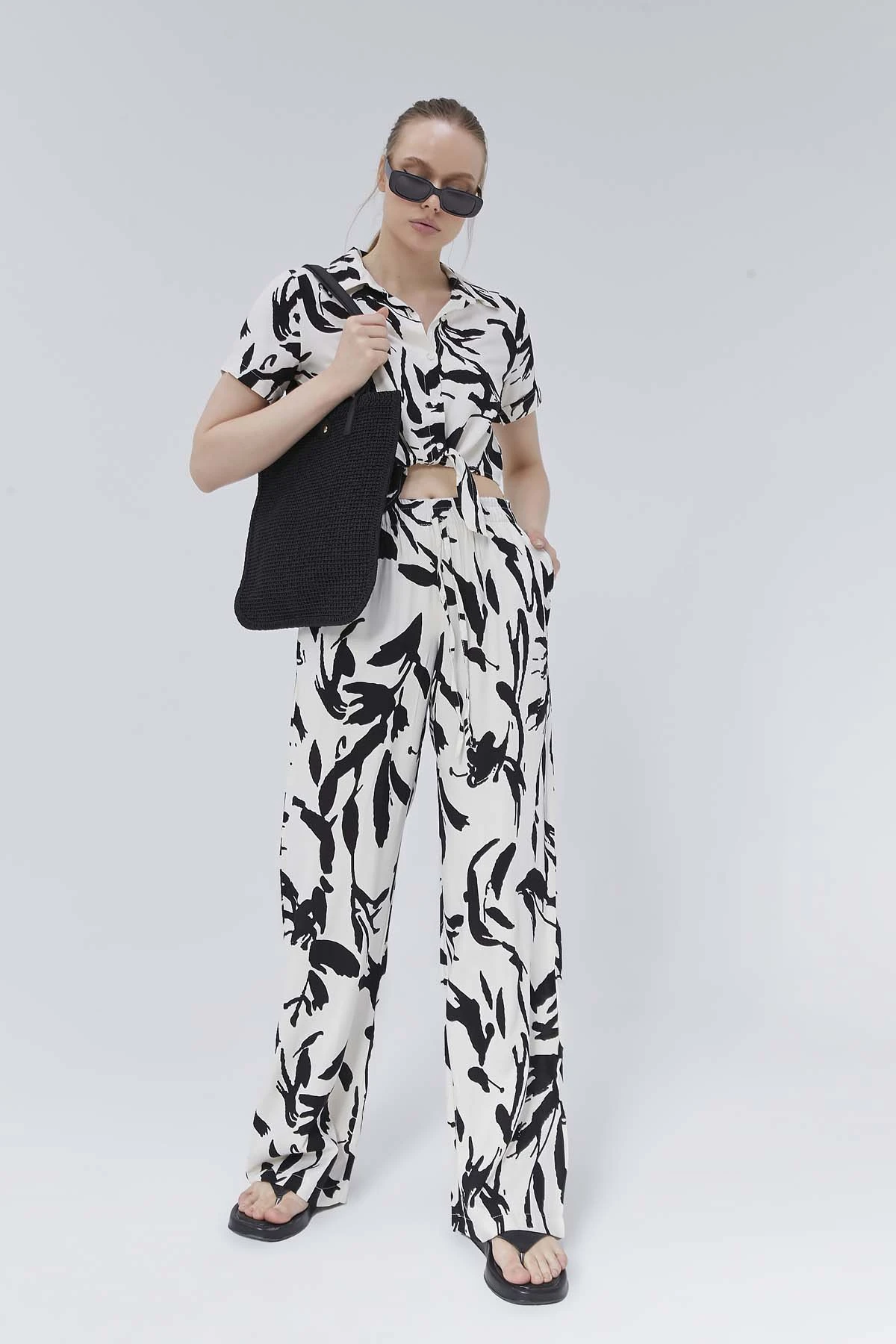 Kısa  Bağlamalı  Gömlek