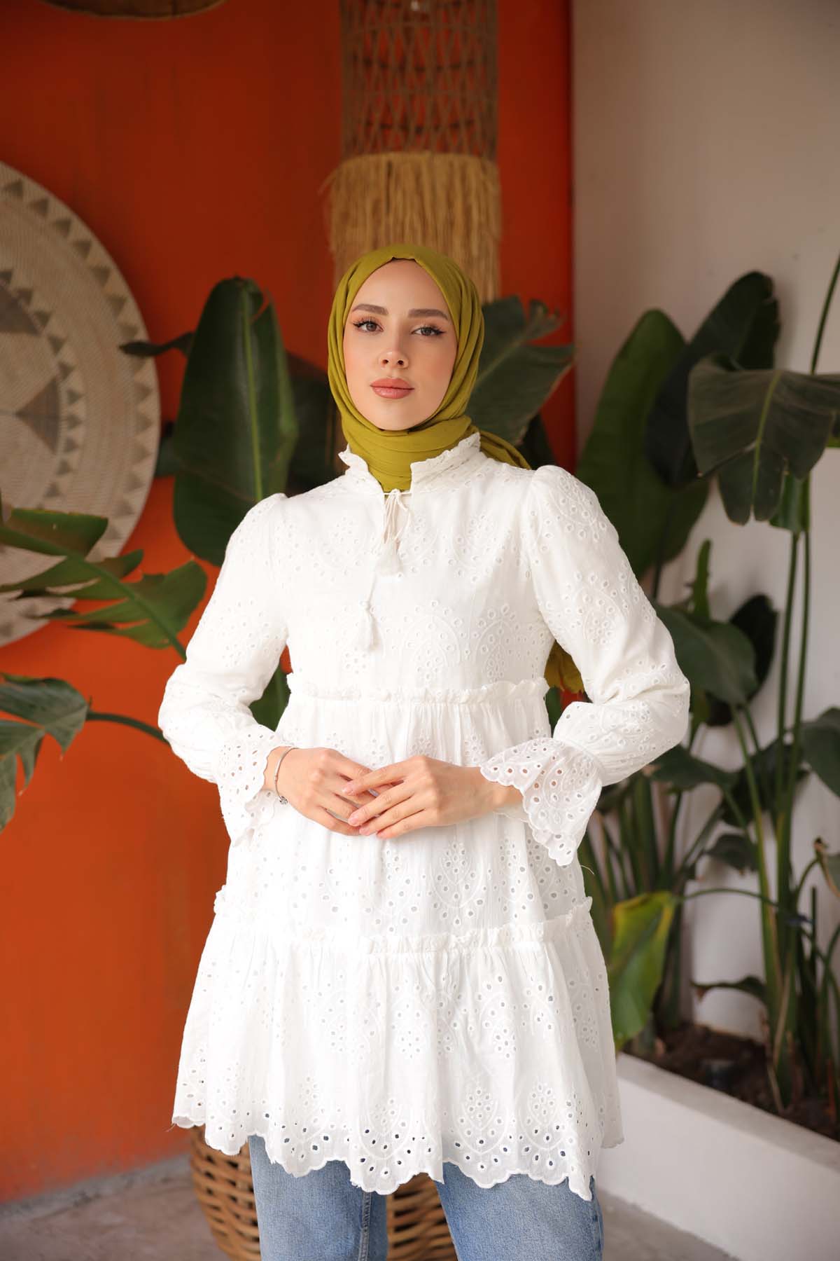 BRODELİ BONCUKLU GÖMLEK