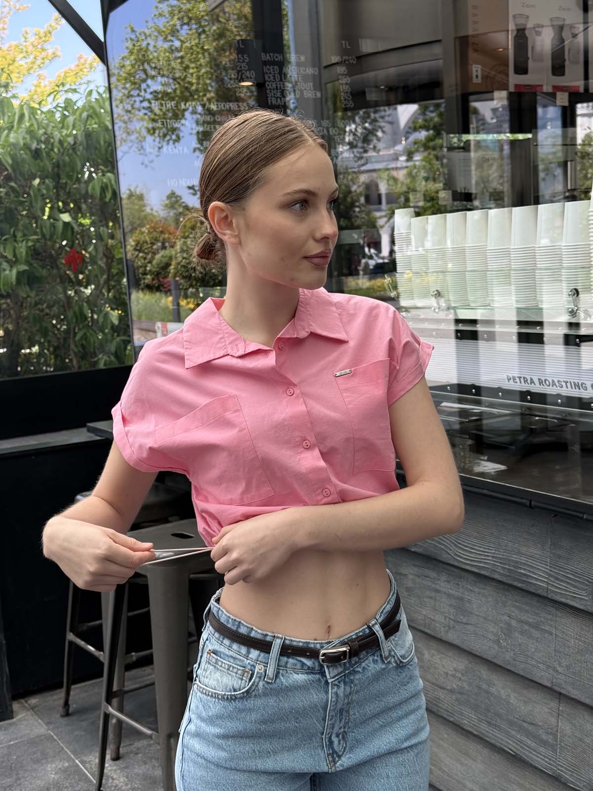 Düz  Beli Lastikli  Gömlek