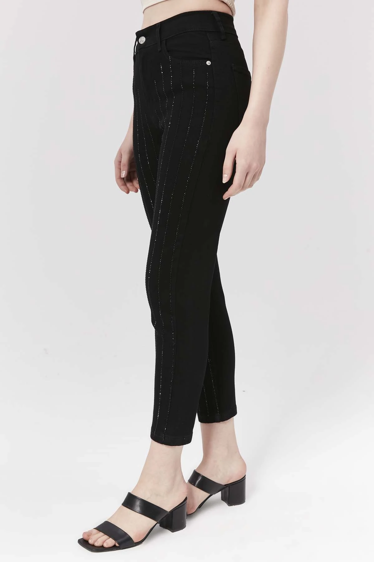 Şeritli  Taşlı  BoyFrend   Kot Pantolon