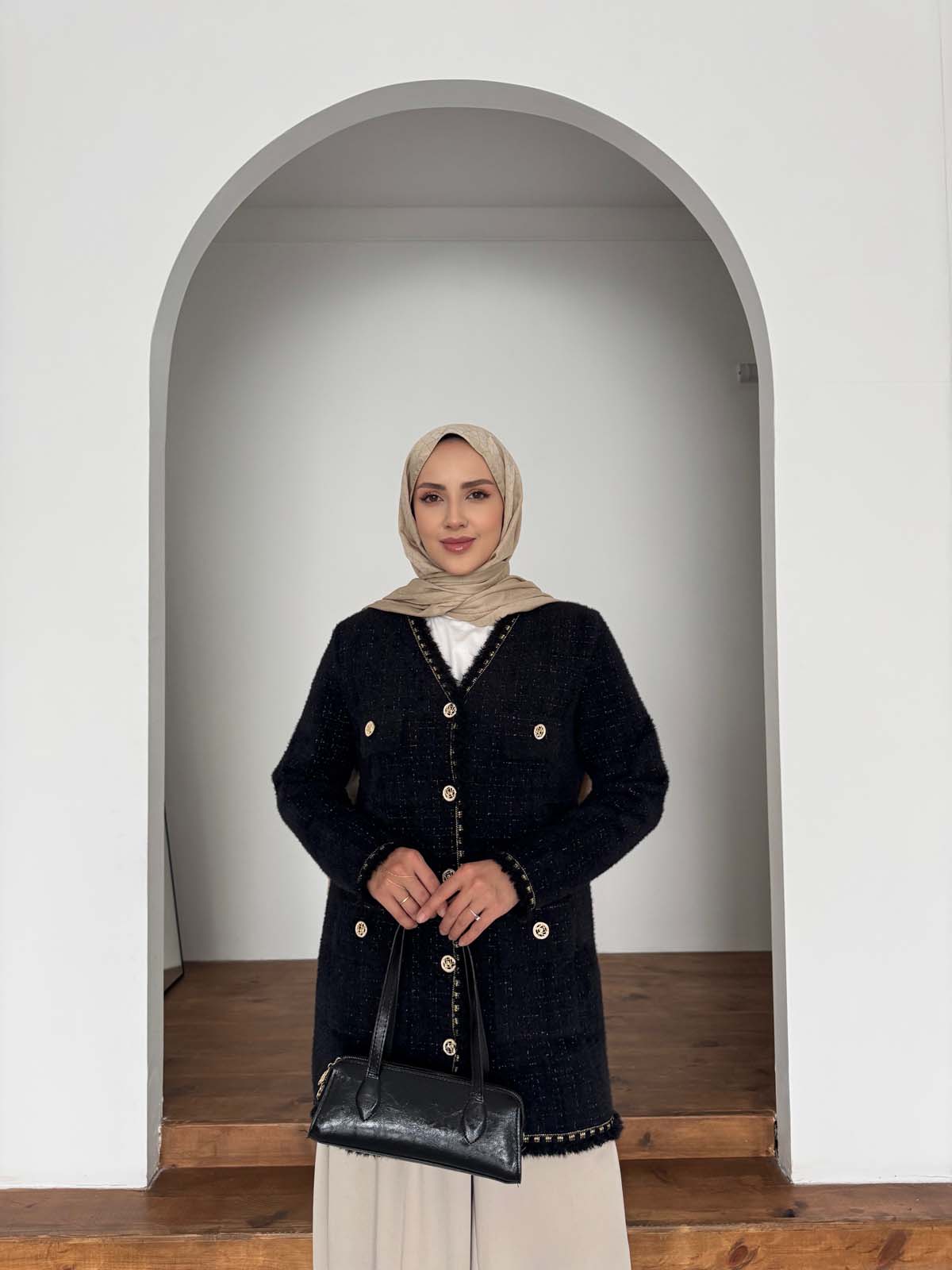 Angora Sim Ve Püskül Detaylı Uzun Hırka