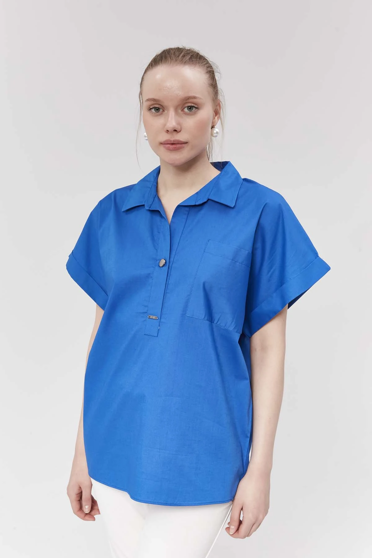 Yarım Patlı  Kısa Kollu  Gömlek