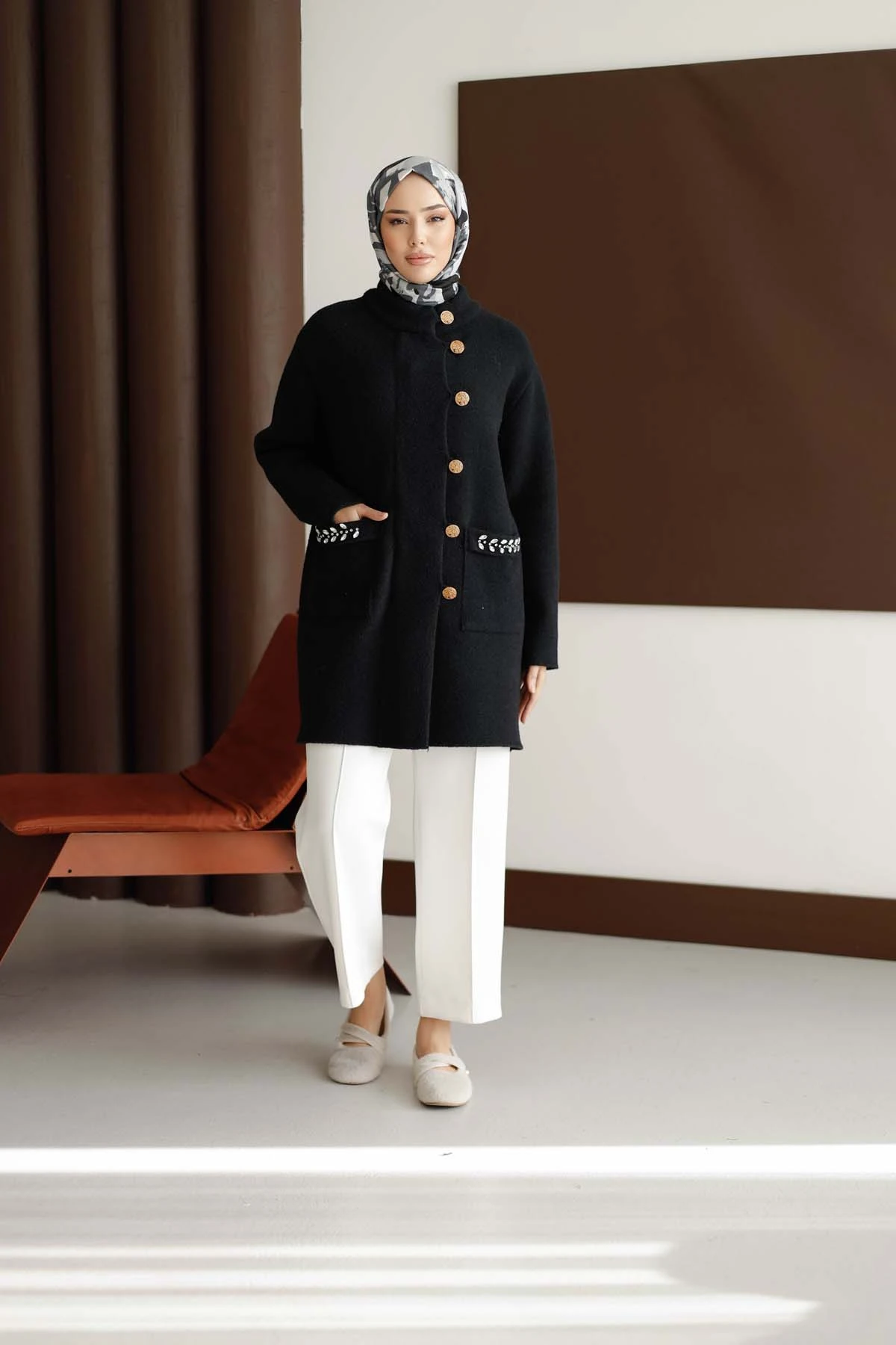 Angora Kaşe Dik Yaka Hırka